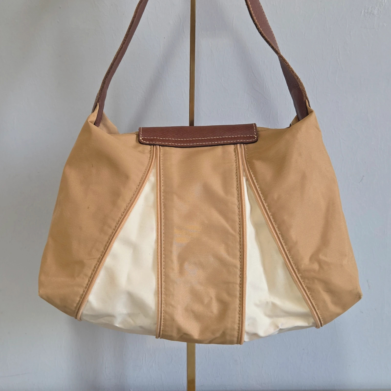 Sac a main longchamp vintage pliage beige camel blanc toile cuir – Longchamp 4