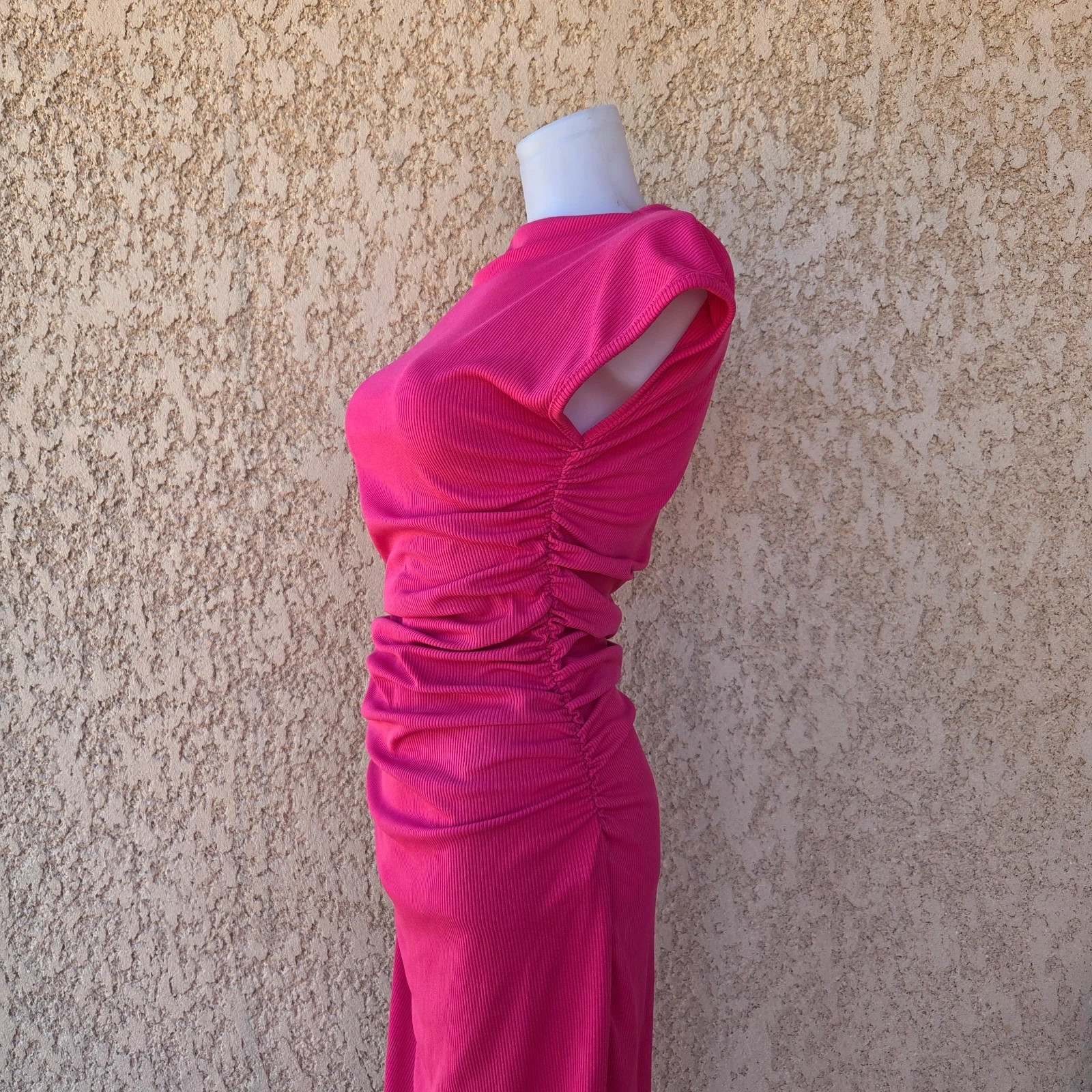 Robe longue cintré moulante rose fuchsia taille S/36 – Tendance – taille S / 36 / 8 4