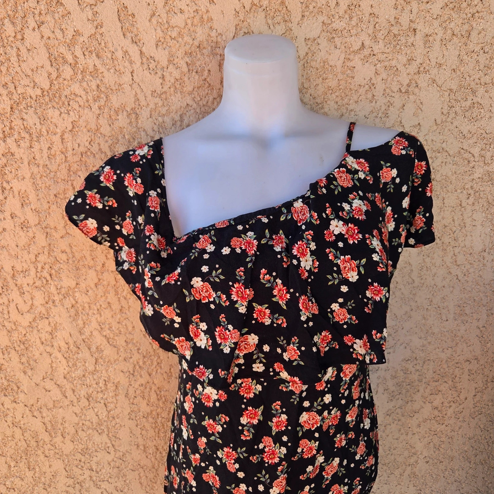 Robe mi longue Farm Rio taille S asymétrique noir fleur – Farm Rio – taille S / 36 / 8 4