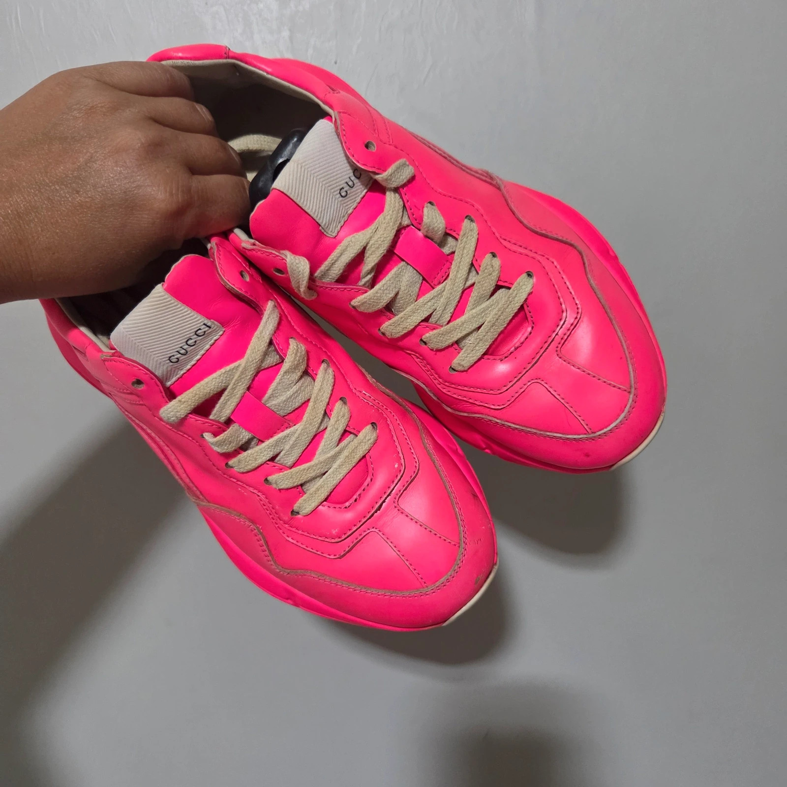 Sneakers basket trainers Gucci Rhyton taille 36,5 rose fluo – Gucci – taille 36.5 4