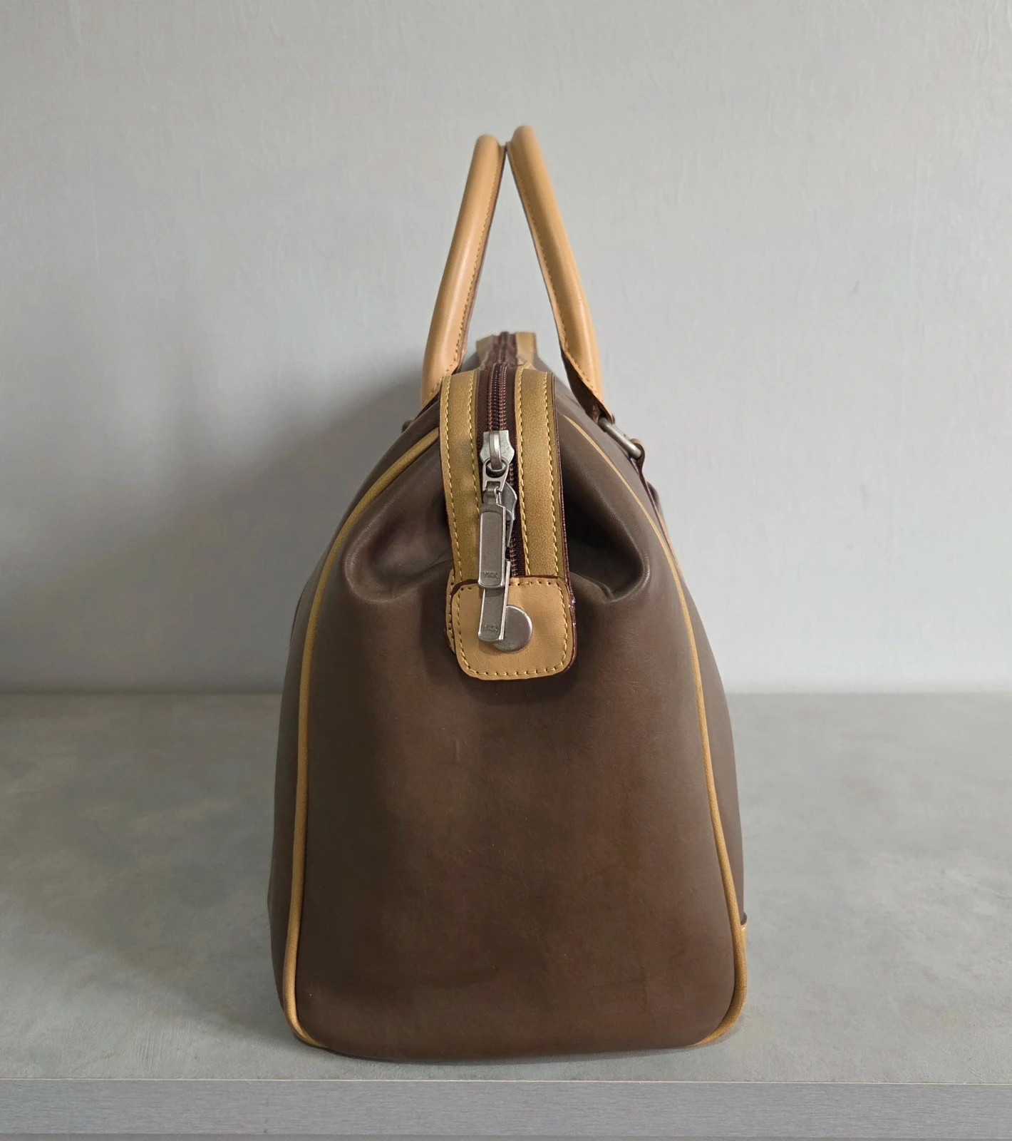 Sac a main sac voyage boston ungaro vintage cuir – Ungaro 3