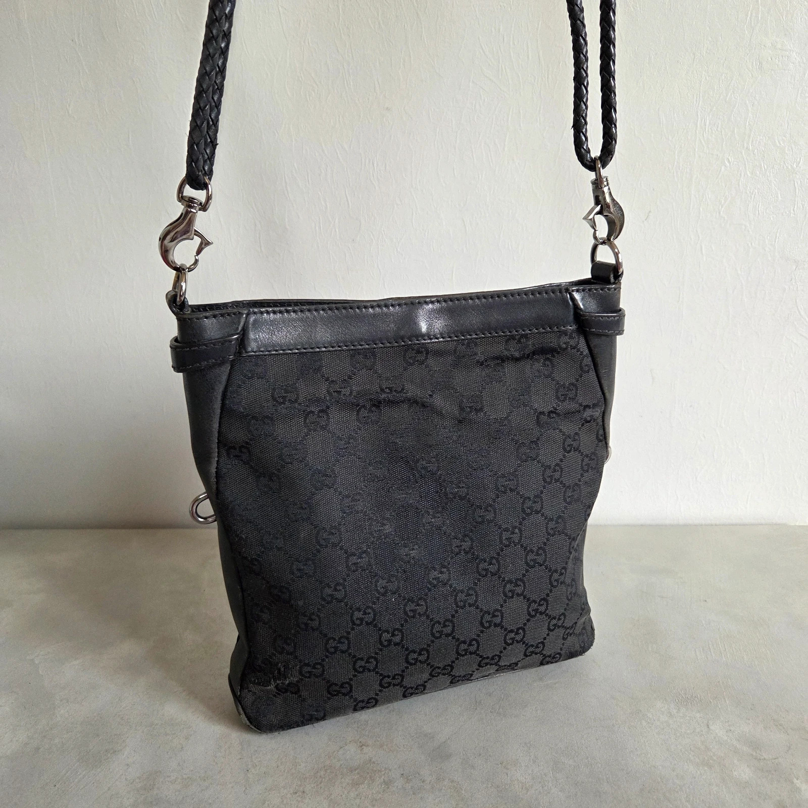 Sac a main sacoche sac bandoulière Gucci vintage noir toile et cuir – Gucci 3