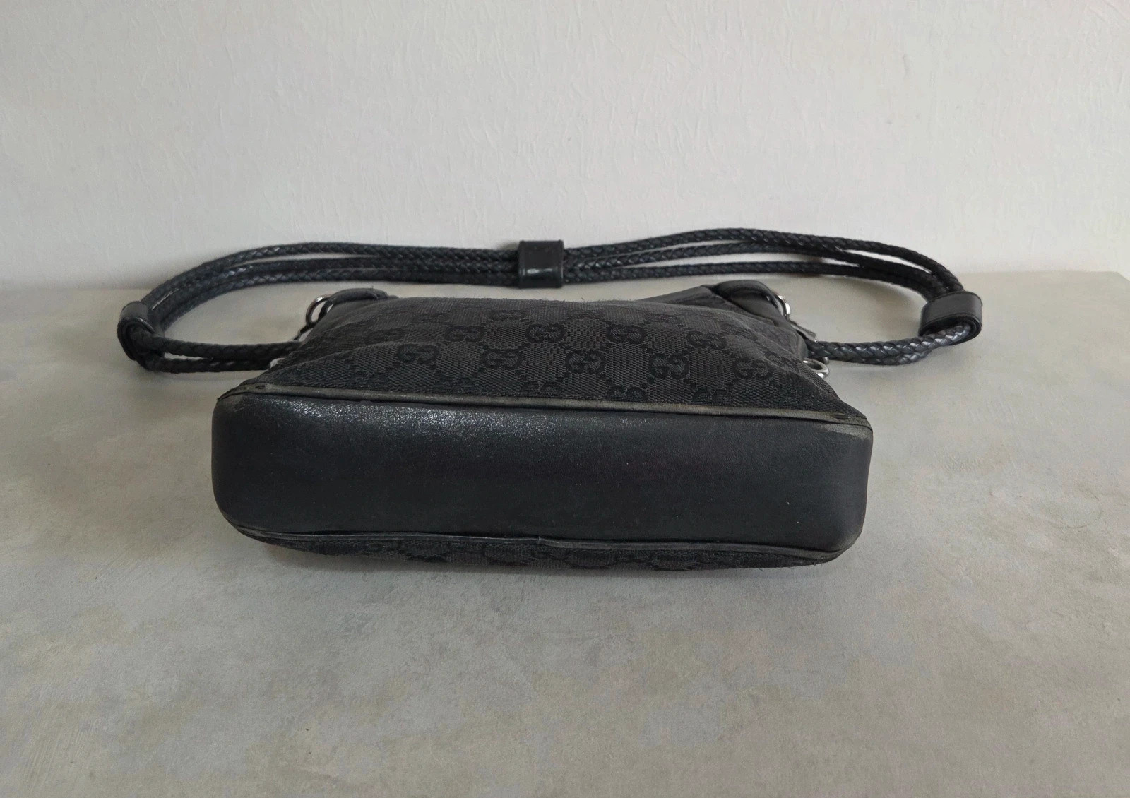 Sac a main sacoche sac bandoulière Gucci vintage noir toile et cuir – Gucci 4