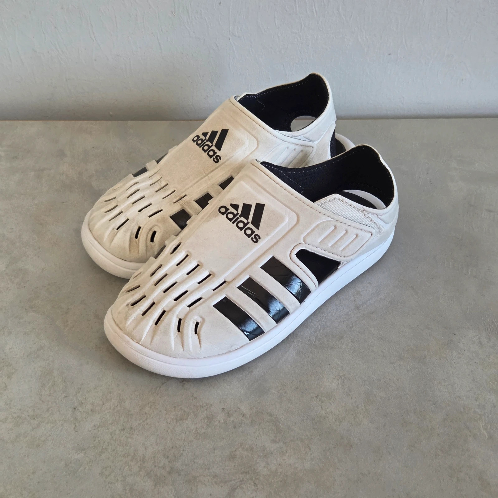 Chaussures été ouverte sandale Adidas enfant taille 33 – adidas – taille 33 3