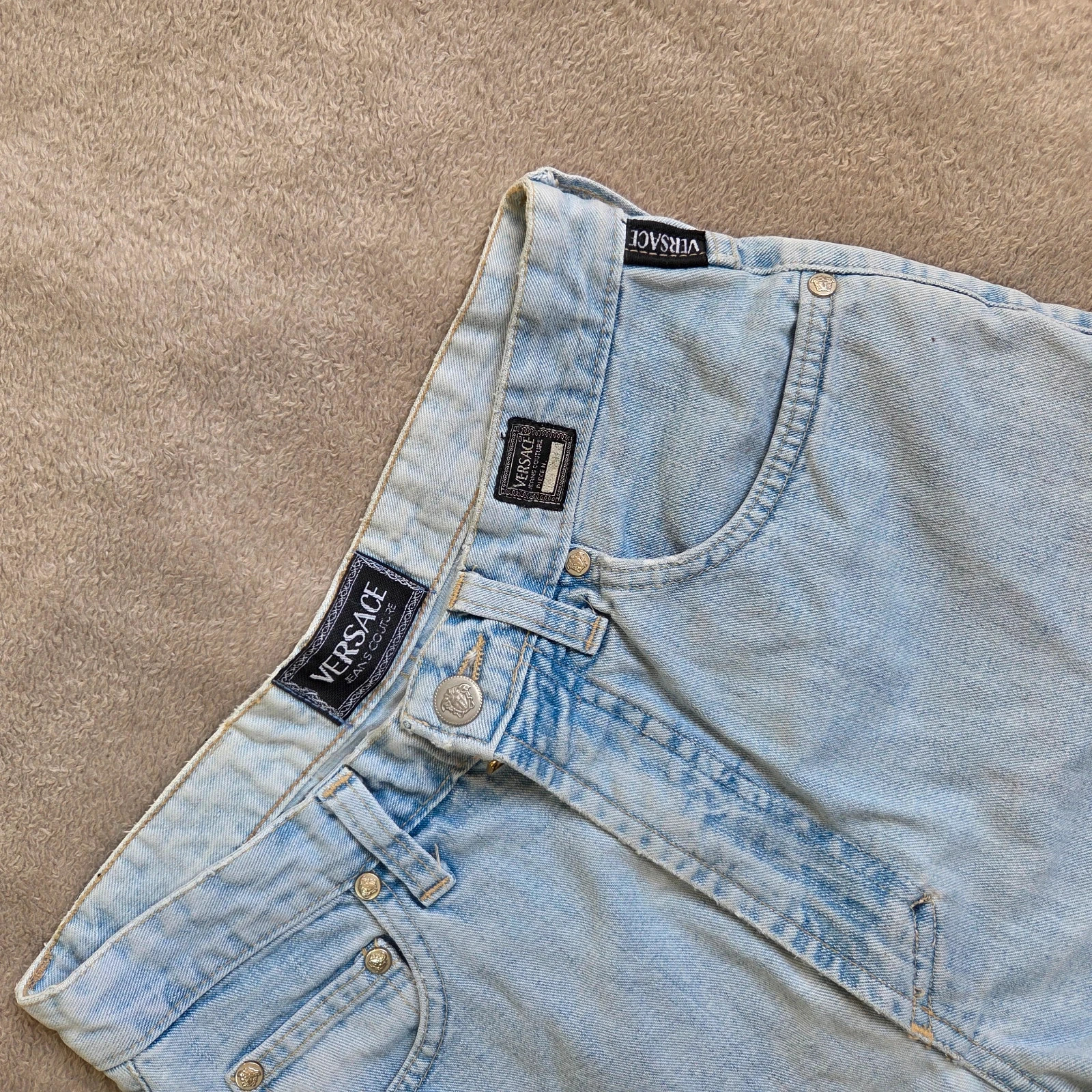 Short jeans taille haute versace jeans couture taille M – Versace Jeans Couture – taille M / 38 / 10 3