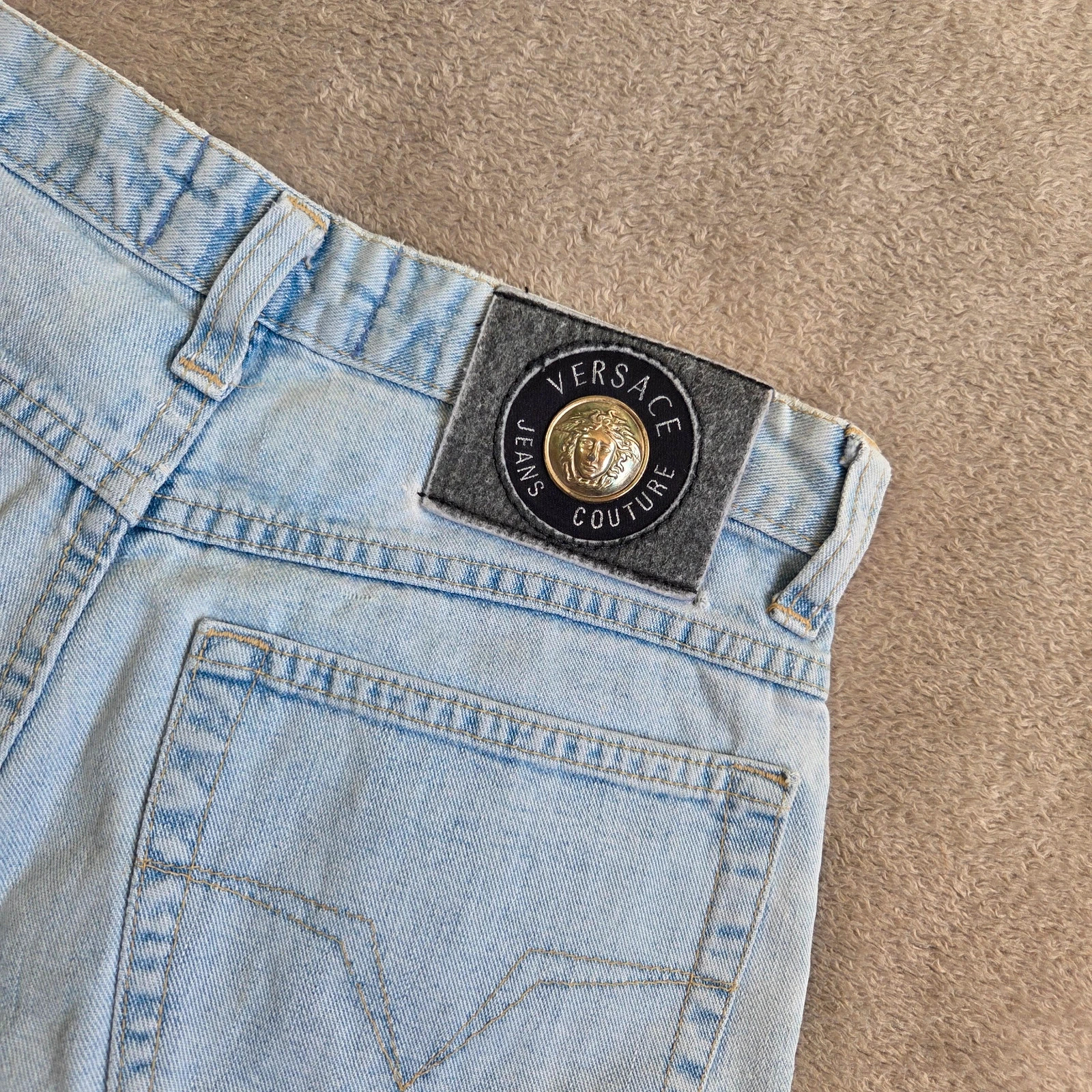Short jeans taille haute versace jeans couture taille M – Versace Jeans Couture – taille M / 38 / 10 4