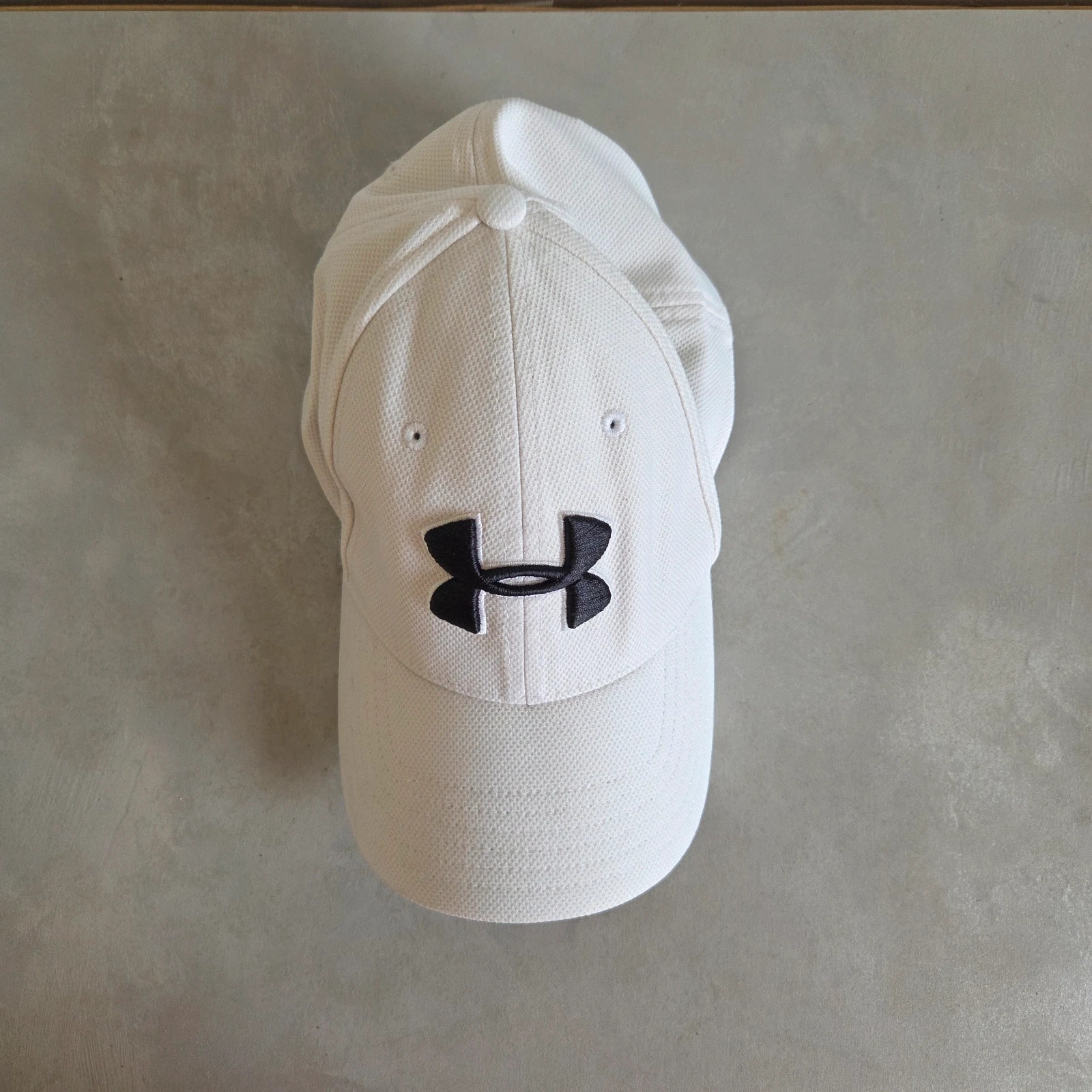 Casquette chapeau bob under armour blanc