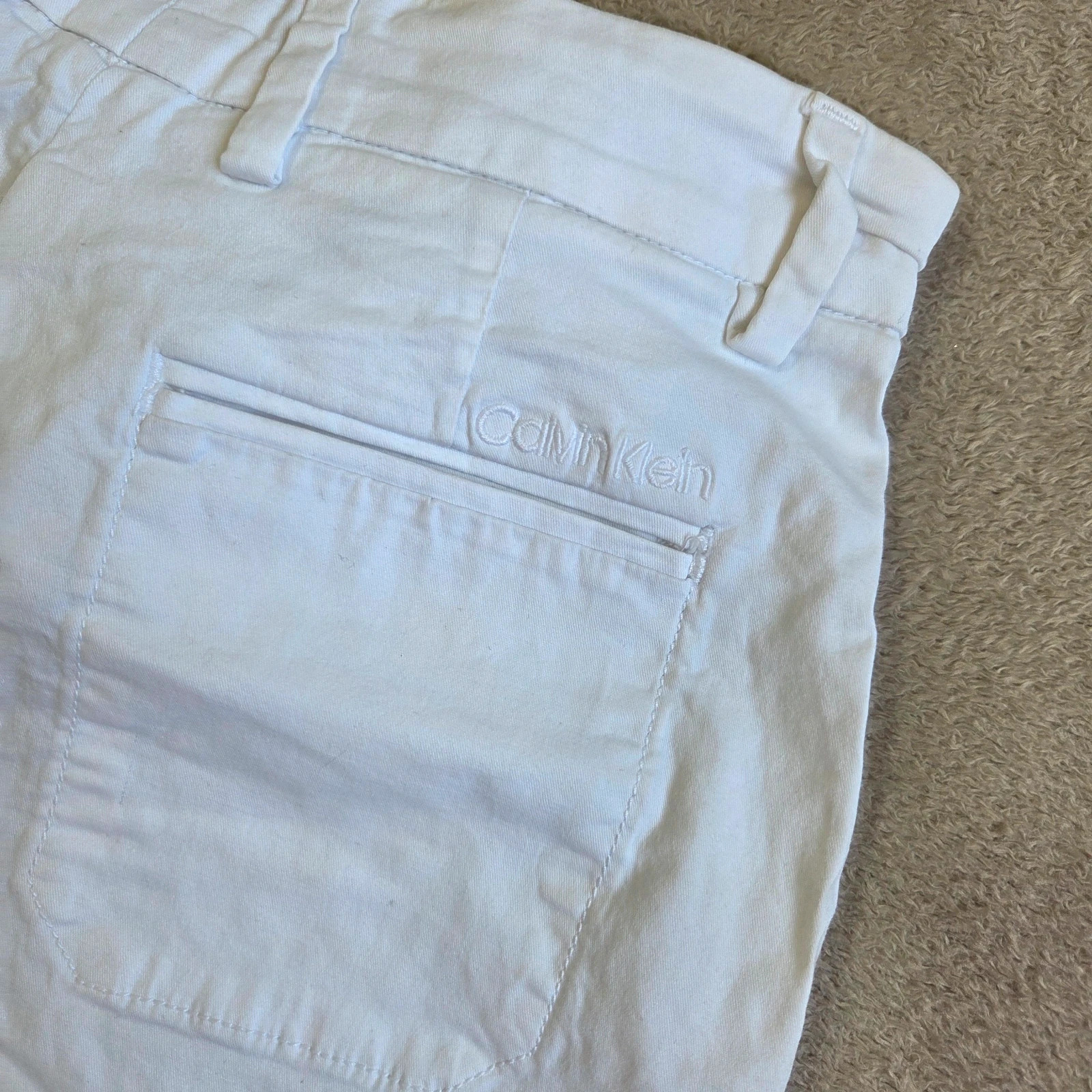 Short blanc taille haute Calvin klein taille XS – Calvin Klein – taille XS / 34 / 6 3