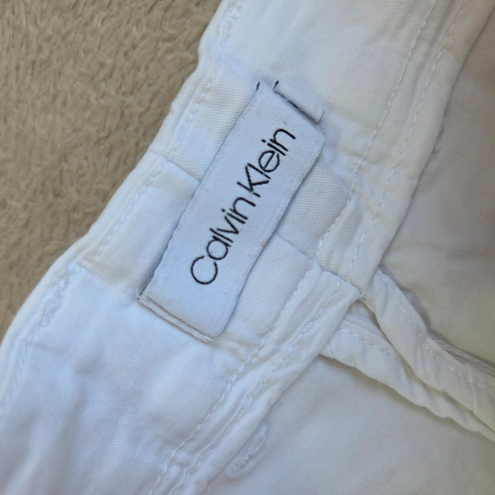 Short blanc taille haute Calvin klein taille XS – Calvin Klein – taille XS / 34 / 6 4