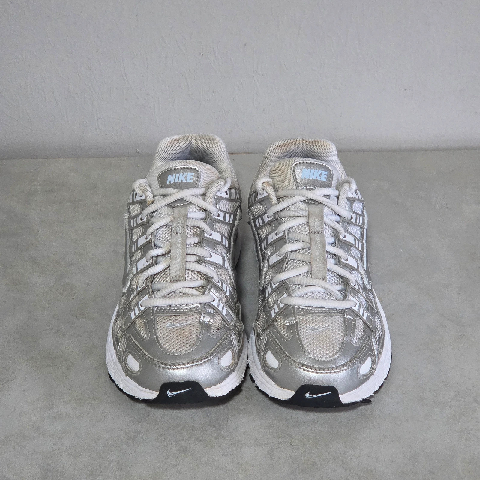 Sneakers basket trainers nike P6000 taille 35 blanc gris – Nike – taille 35 2
