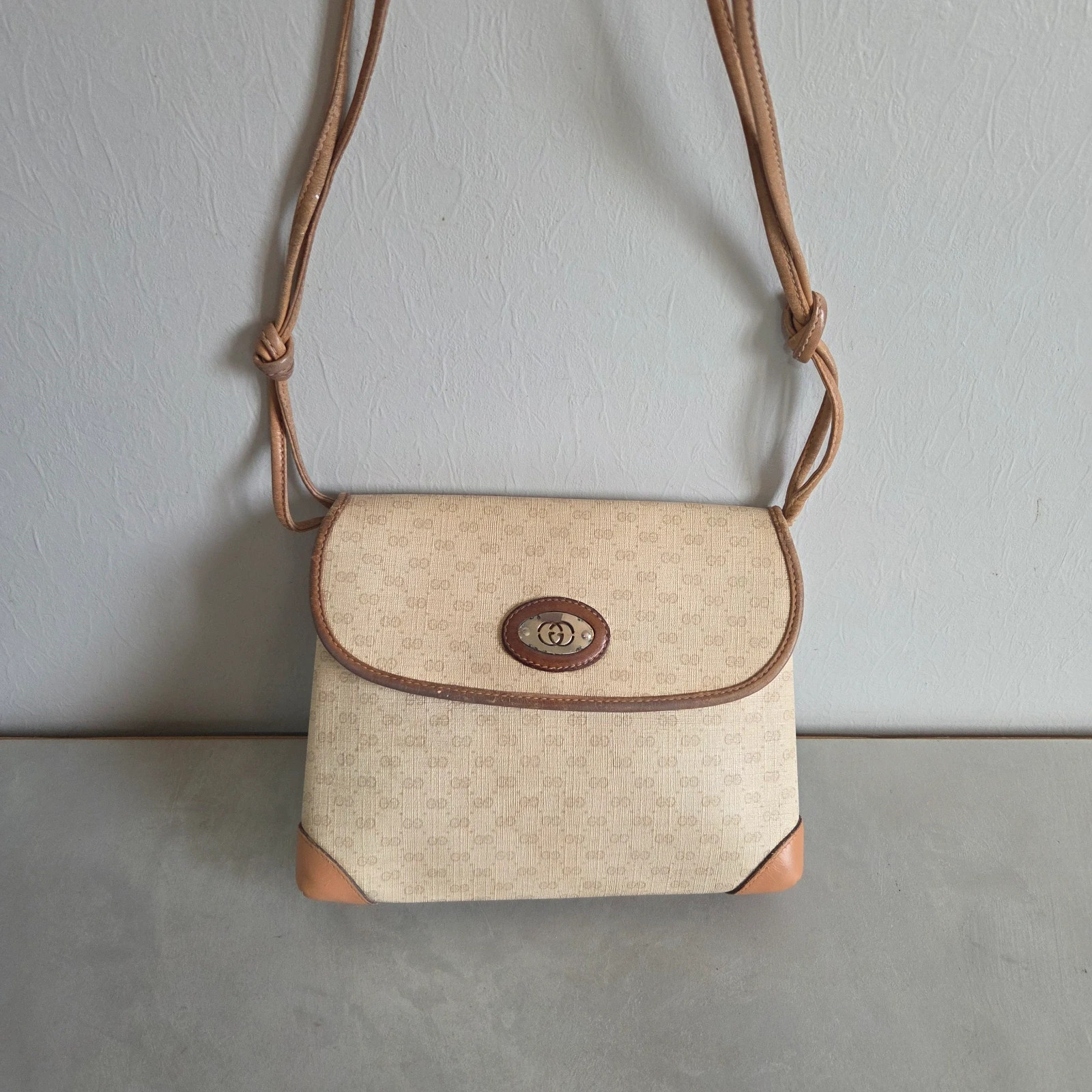 Sac a main bandoulière Gucci vintage