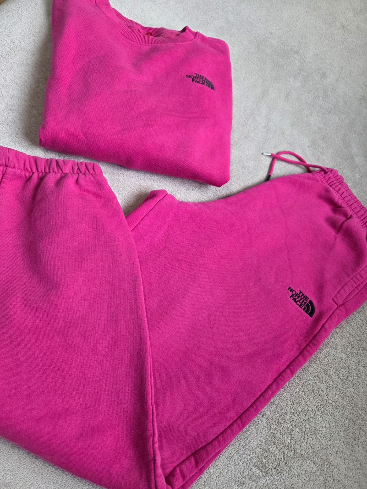 Ensemble survêtement jogging the north face rose taille L – The North Face – taille L / 40 / 12 2