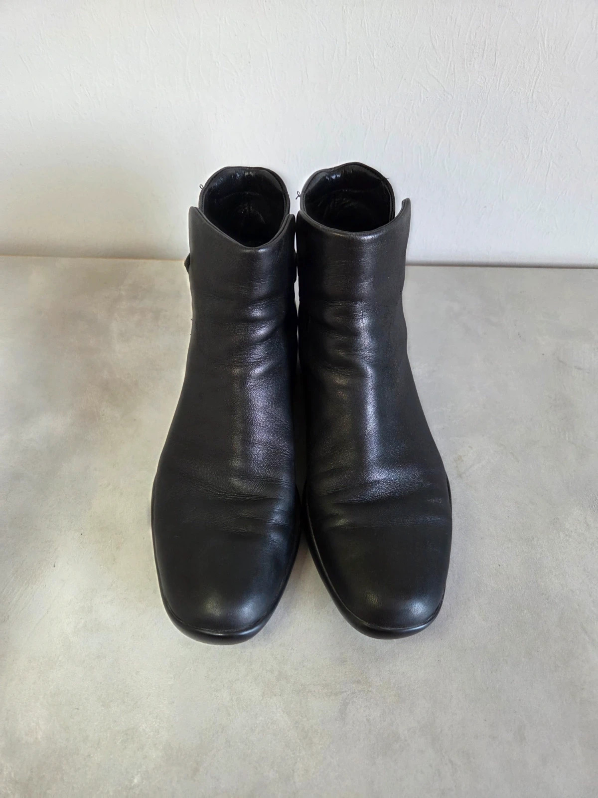 Botte bottine mis haute sans talons prada cuir noir taille 35/36 – Prada – taille 36 5