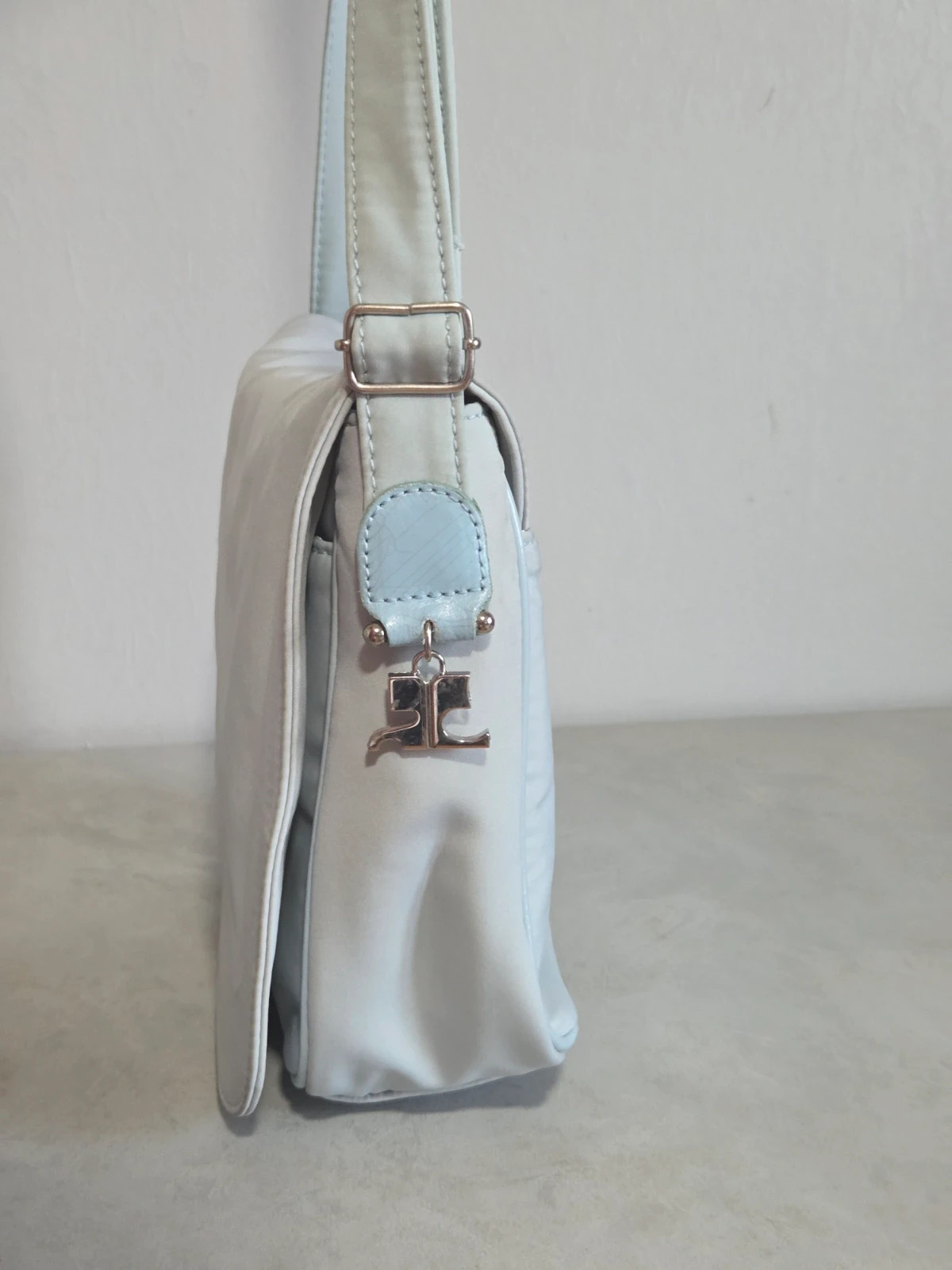 Sac a main bandoulière courrèges vintage bleu clair turquoise – Courrèges 4