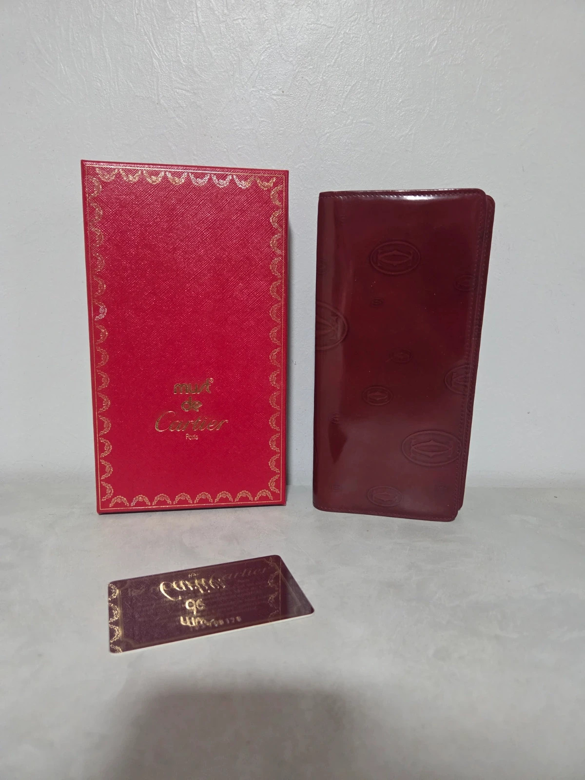 Porte monnaie wallet cartier full set boîte et carte d'authenticité cuir vernis bordeaux rouge – Cartier 3