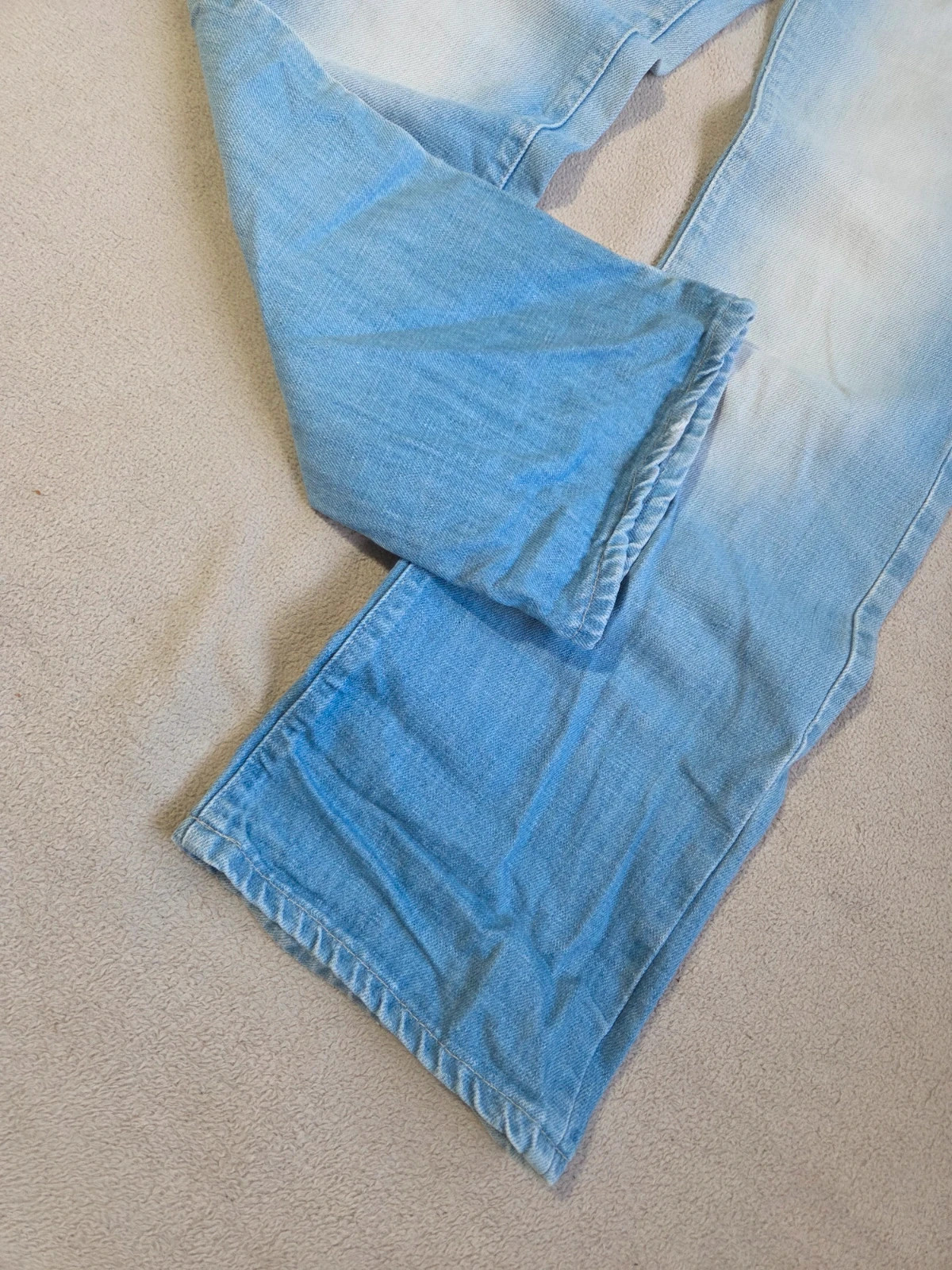 Pantalon jeans versace taille M 38 coupe droite bleu clair – Versace – taille M / 38 / 10 3