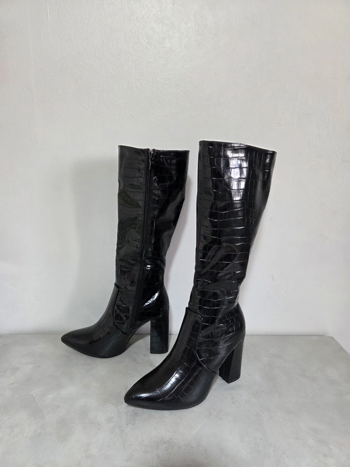 Botte haute vernir motif serpent taille 36 – CHIC – taille 36 3