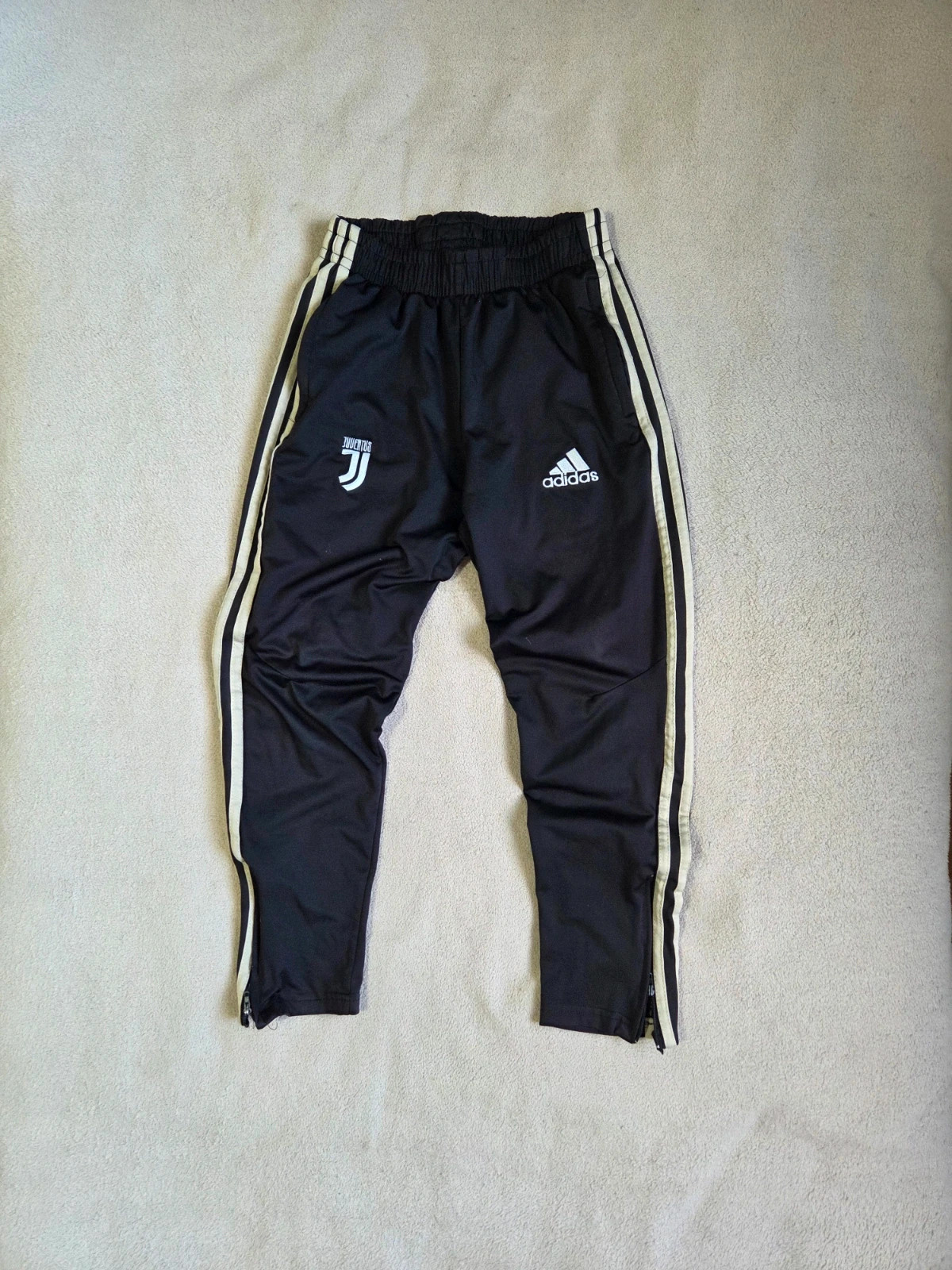 Lot 2 pantalon jogging survêtement jeans Adidas taille 10 ans – adidas – taille 10 ans / 140 cm 2