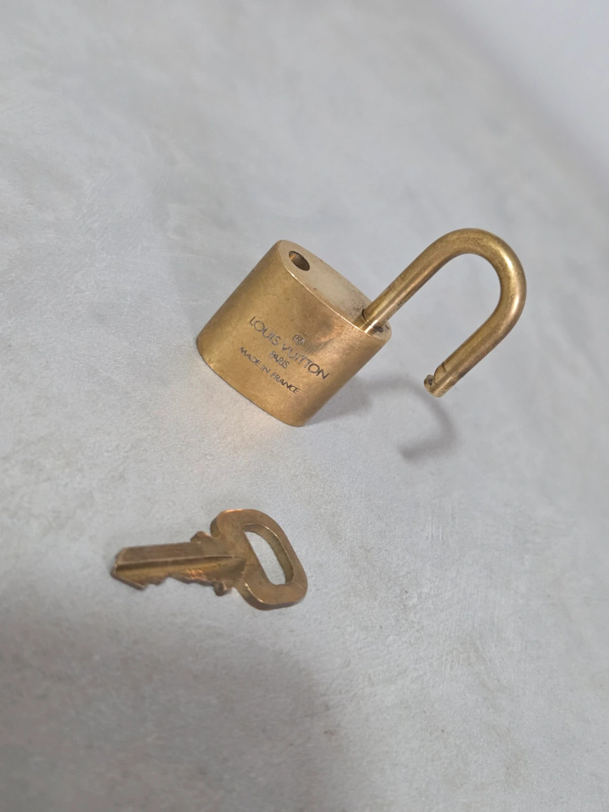 Accessoires cadenas Louis vuitton n°306 – Louis Vuitton 2