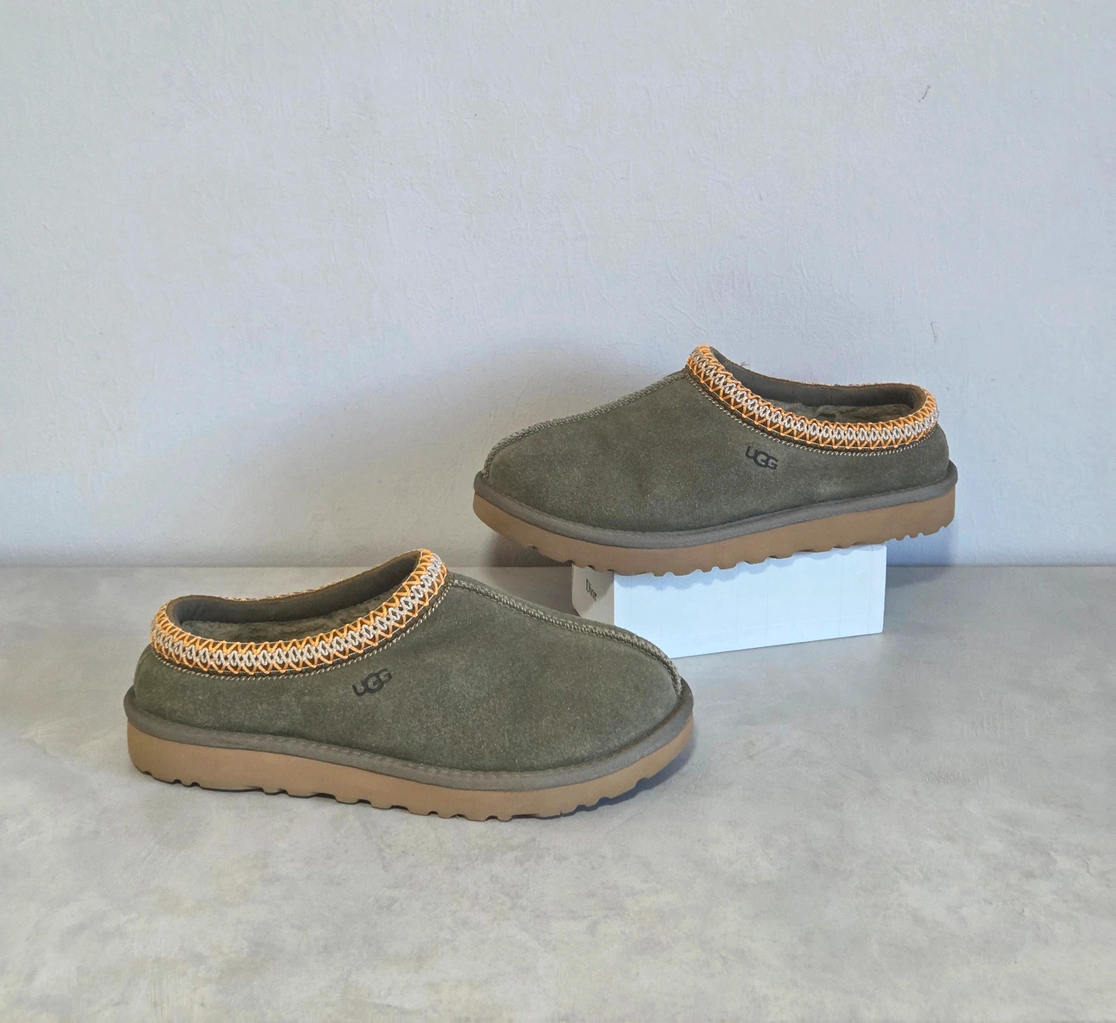 Chaussures chaussons UGG taille 38 vert kaki – UGG – taille 38 2