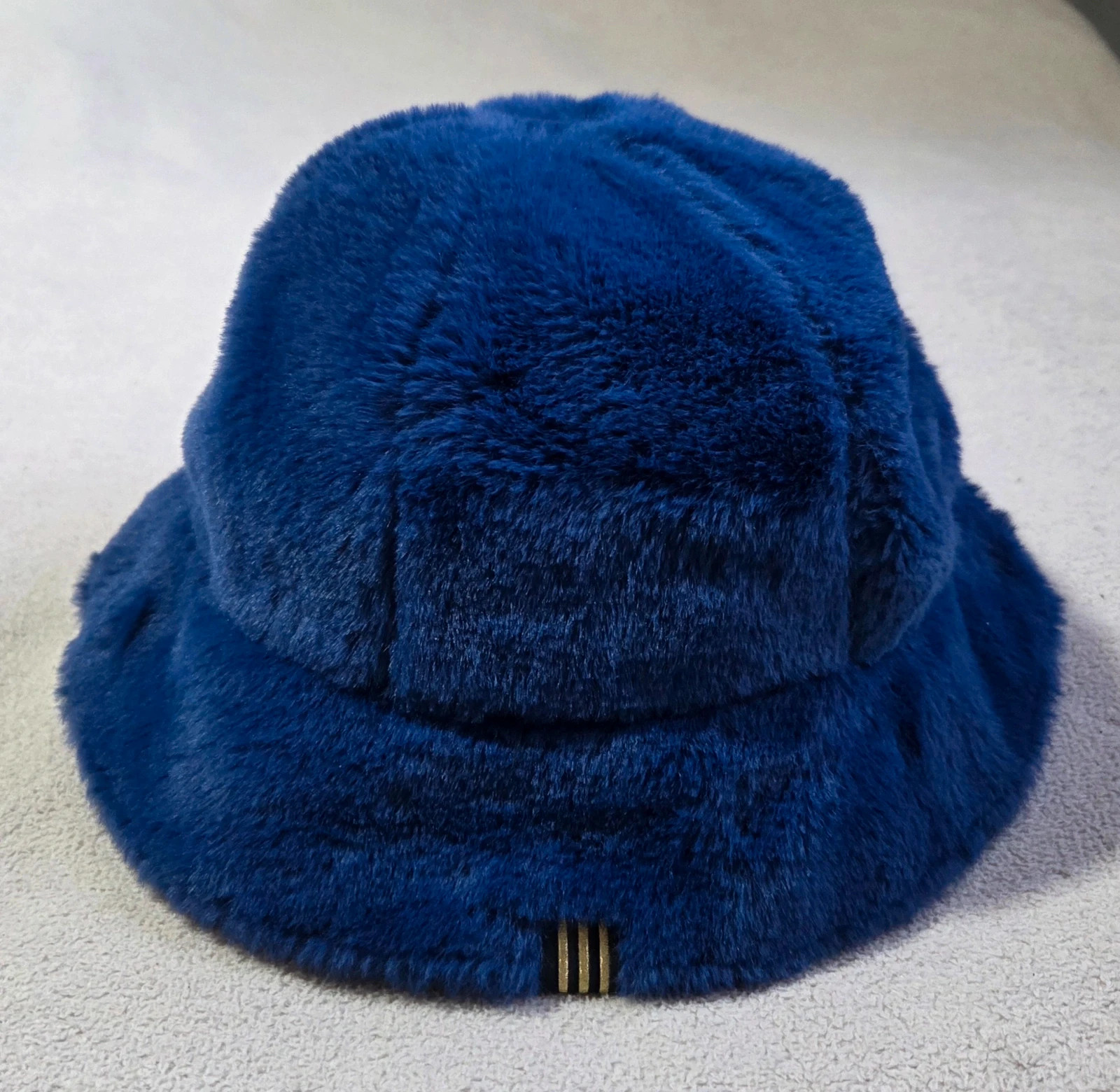 Bob chapeau polaire Adidas vintage femme homme – adidas – taille Taille unique 3