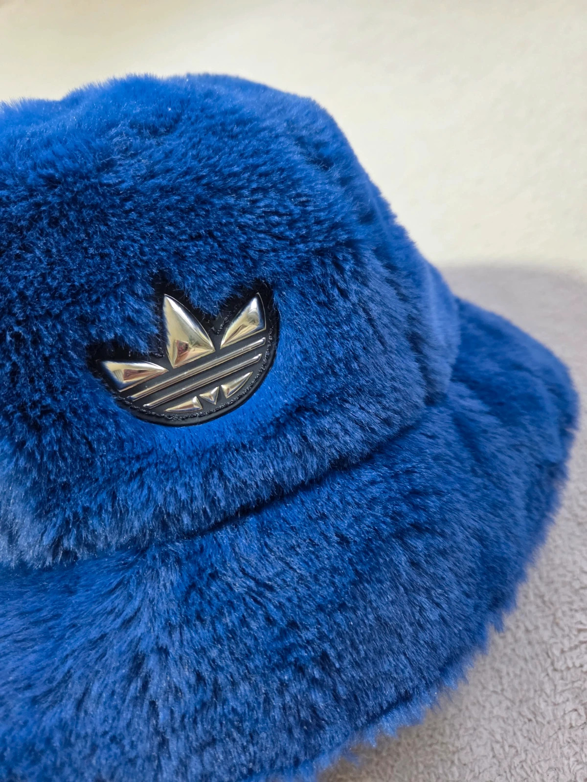 Bob chapeau polaire Adidas vintage femme homme – adidas – taille Taille unique 5