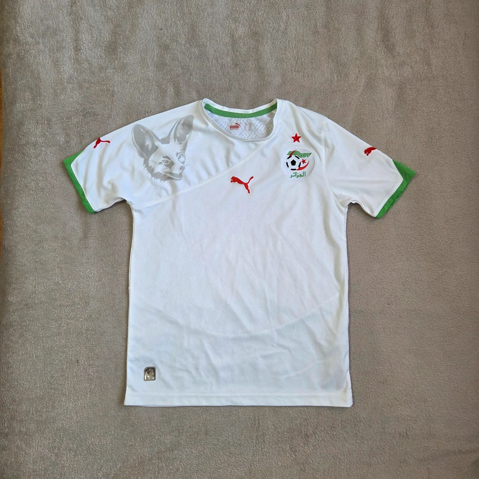 T-shirt maillot de foot enfant puma taille 10 ans algérien Algérie