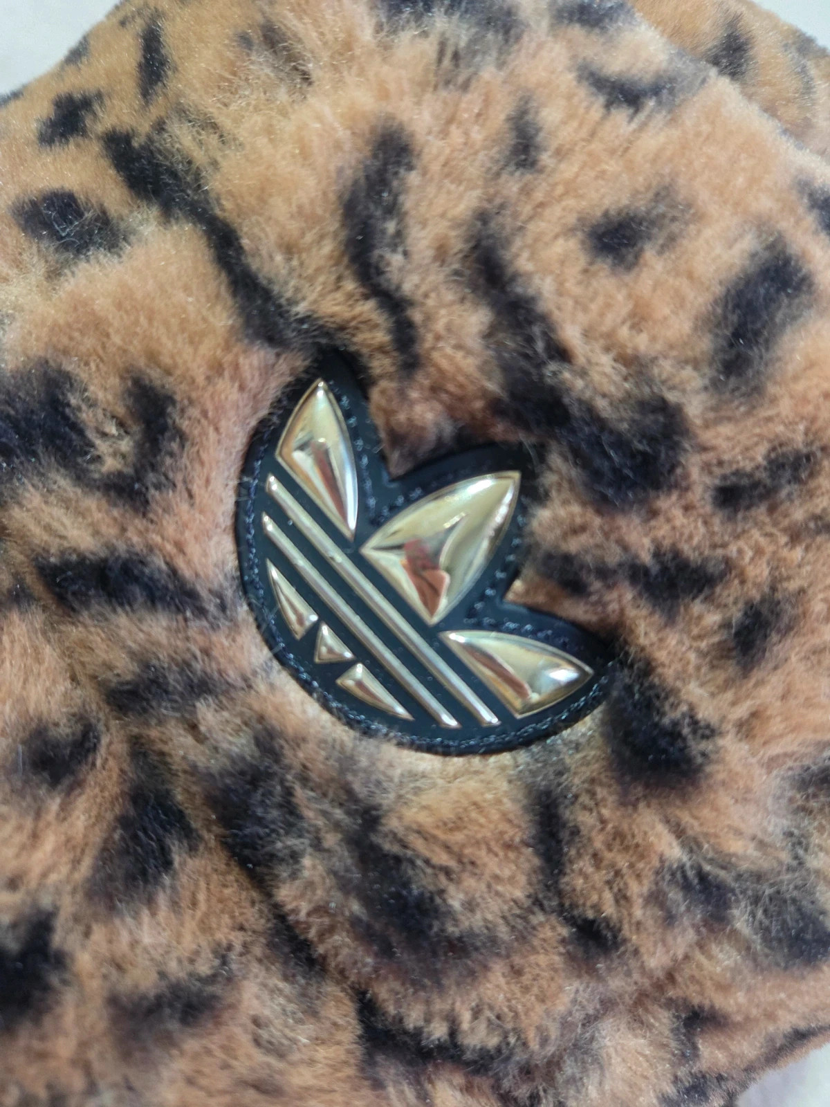 Bob chapeau fluffy polaire léopard Adidas – adidas – taille Taille unique 5