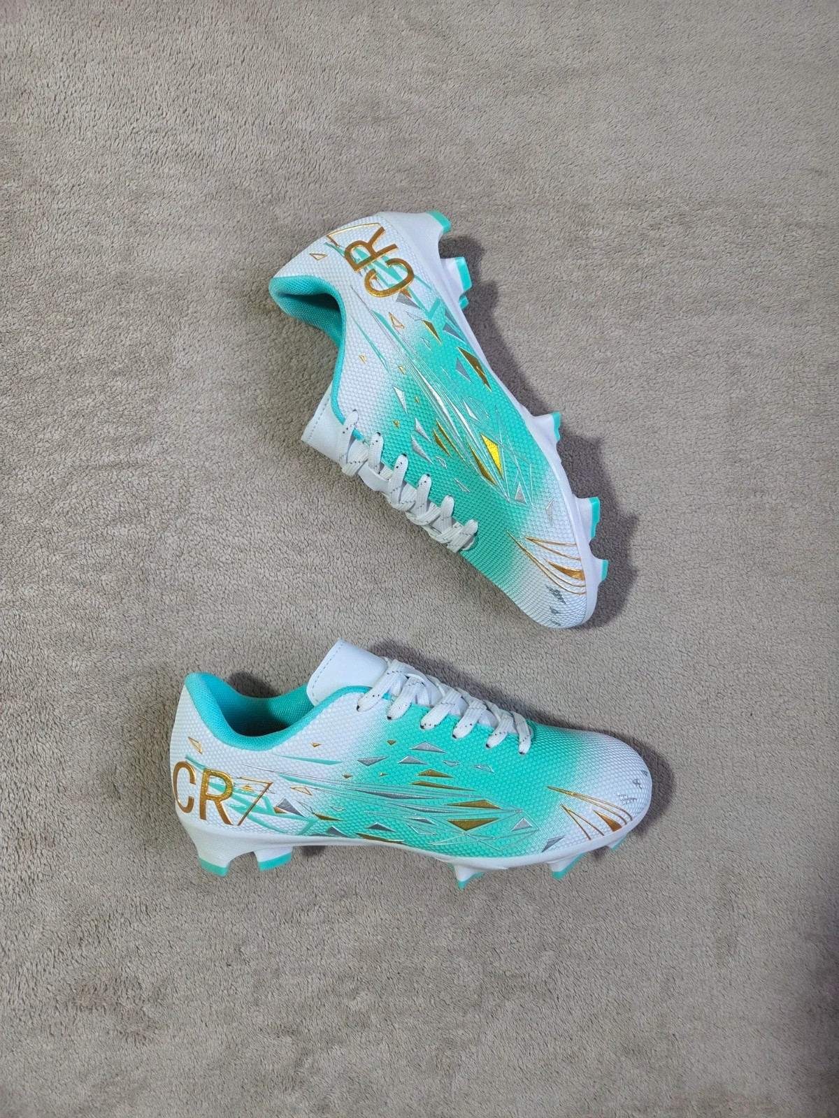 Chaussures de foot crampons CR7 taille 38 neuf – CR7 – taille 38 2