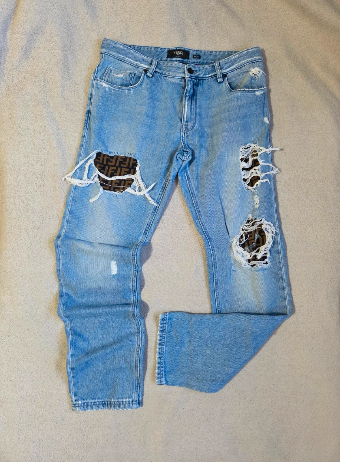 Jeans troué délavé fendi taille M – Fendi – taille M / 38 / 10 3