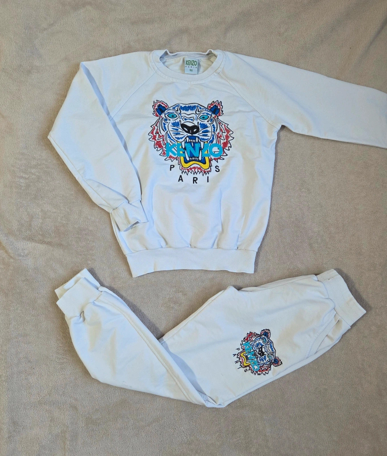 Ensemble survêtement kenzo taille 8 ans