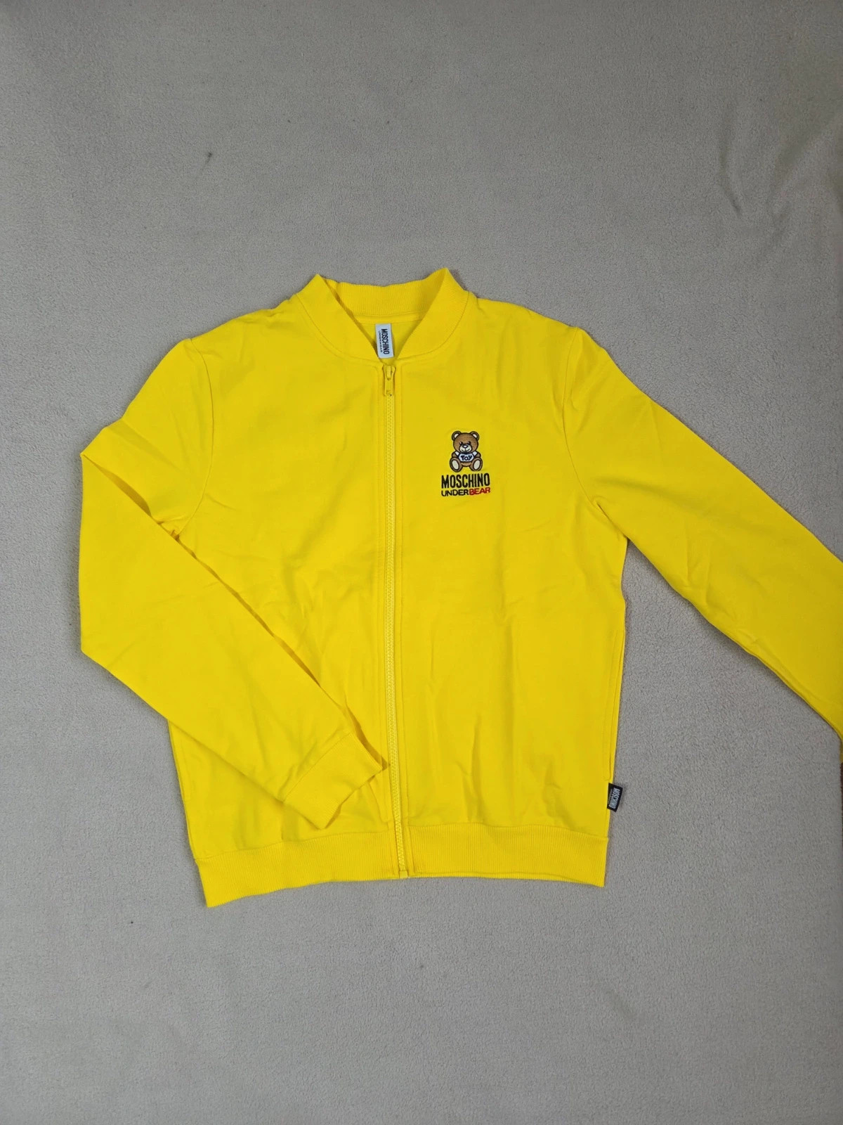 Ensemble survêtement moschino taille M – Moschino – taille M / 38 / 10 5