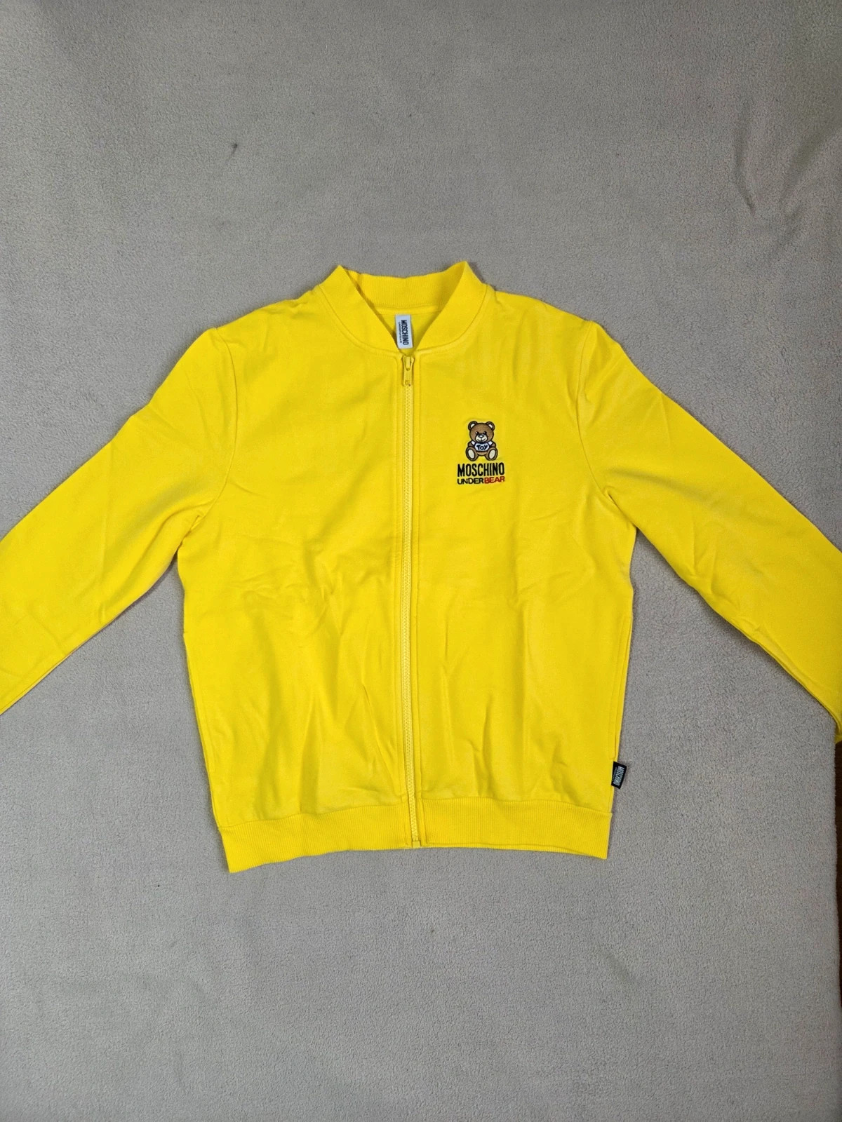 Ensemble survêtement moschino taille M – Moschino – taille M / 38 / 10 4