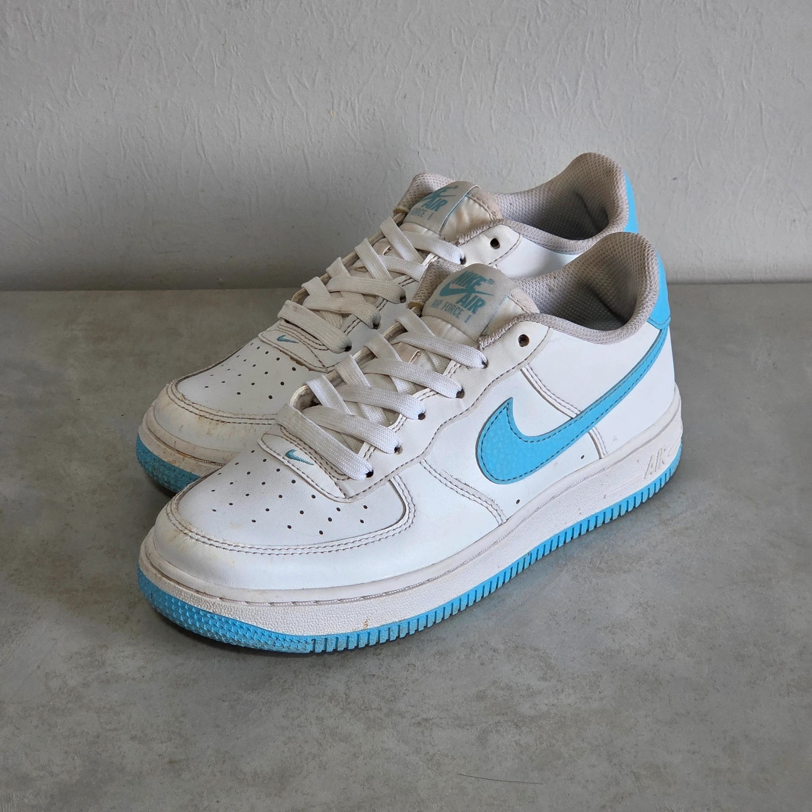 Sneakers basket trainers nike air force 1 blanc bleu taille 36,5 – Nike – taille 36.5