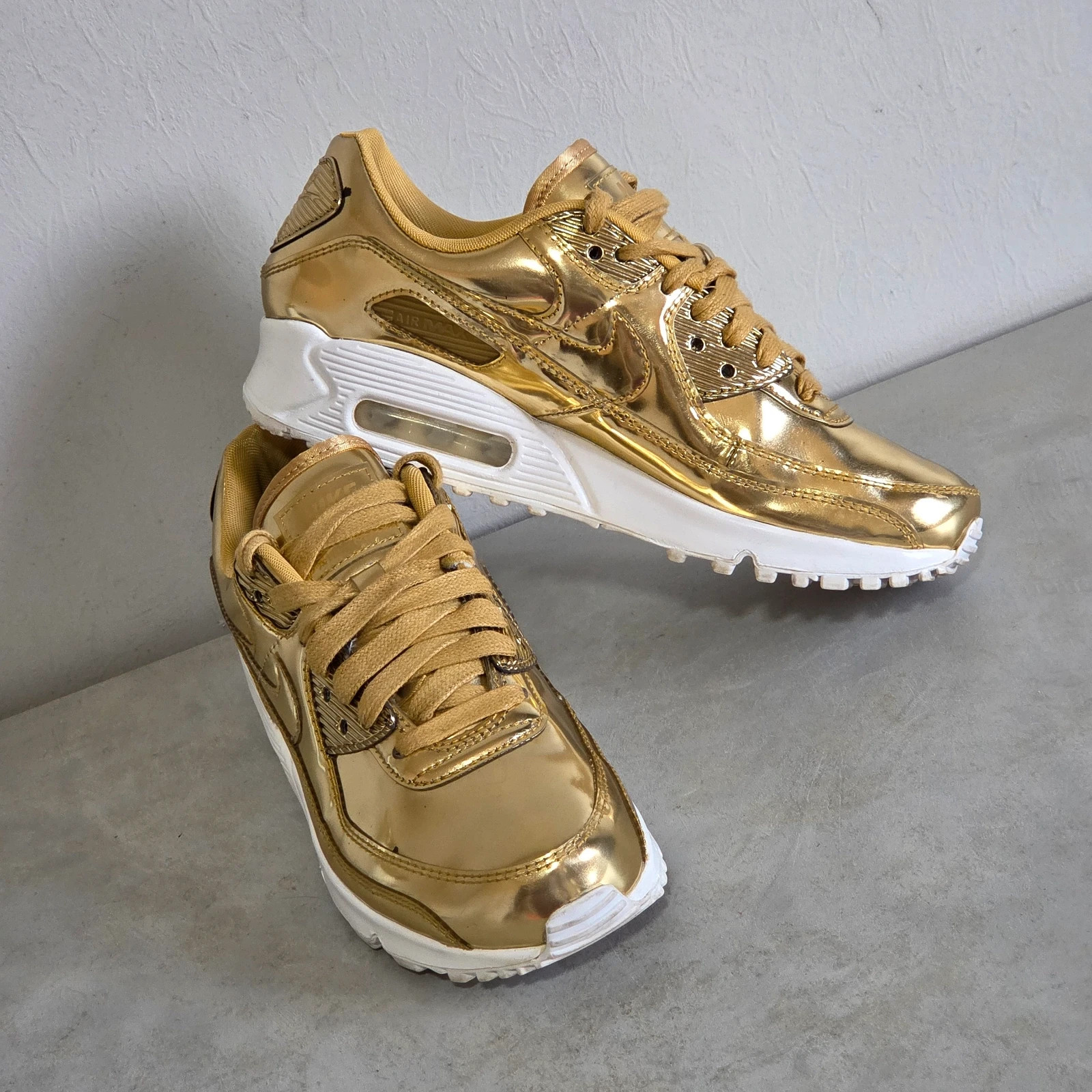 Sneakers basket trainers nike air max doré or blanc taille 38 – Nike – taille 38 3