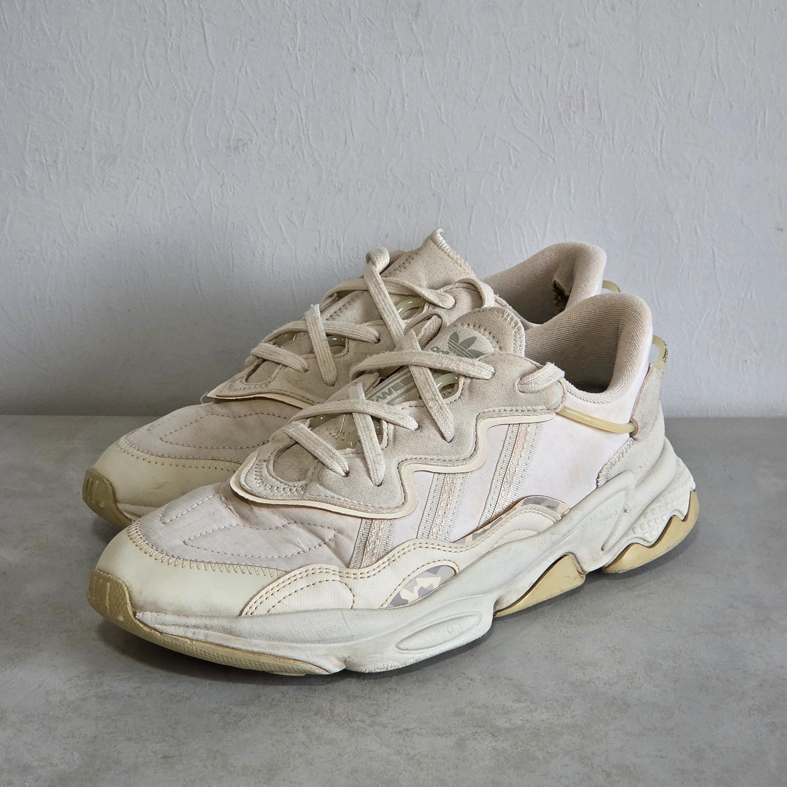 Sneakers basket Adidas taille 42 beige crème Homme – adidas – taille 42