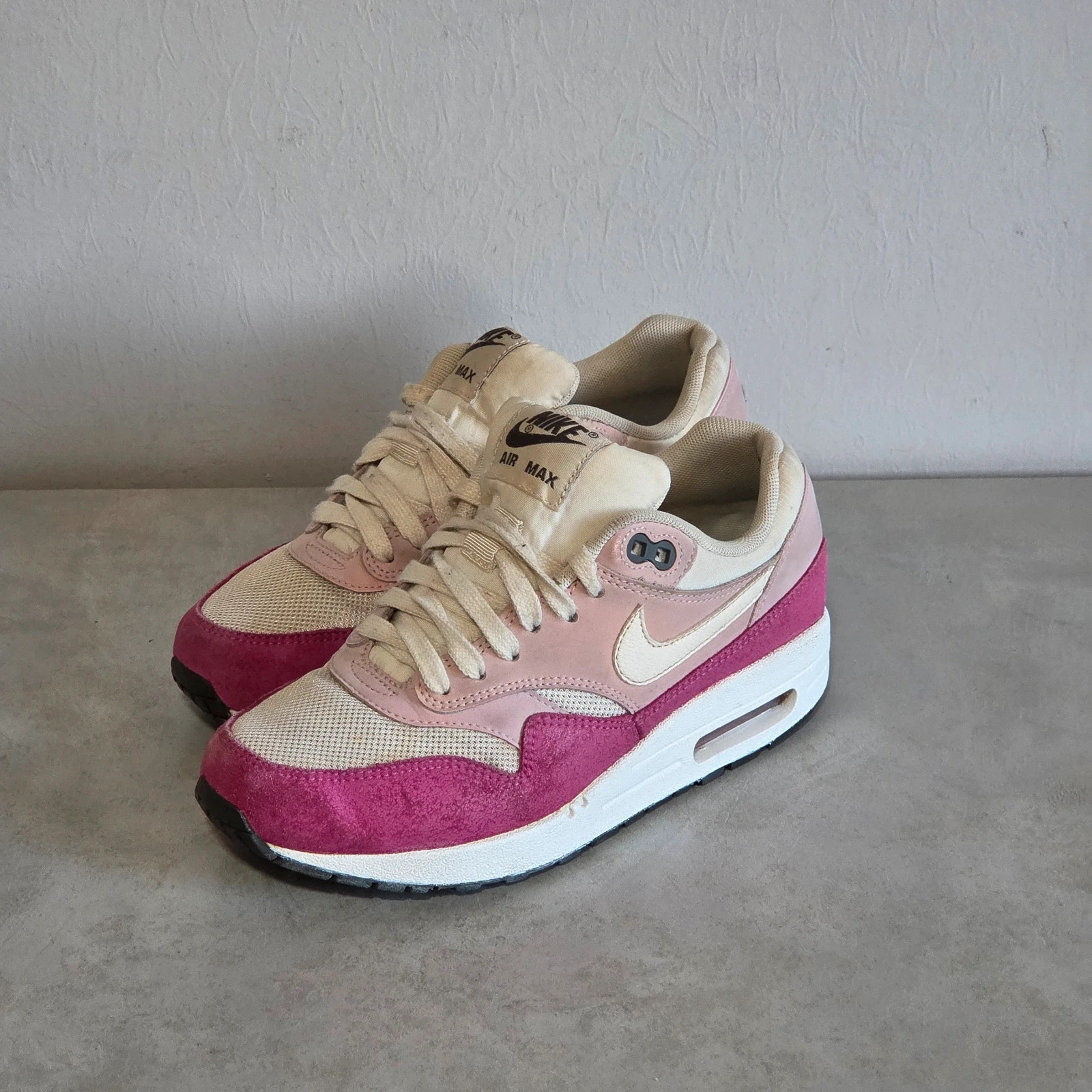 Sneakers basket trainers nike air max 1 rose taille 36 – Nike – taille 36