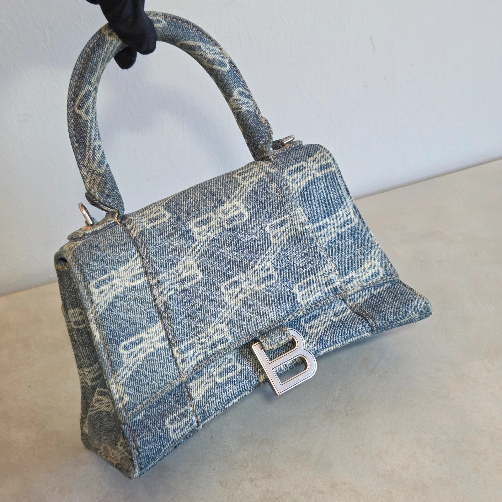 Sac a main bandoulière Balenciaga hourglass denim bleu – Balenciaga 5