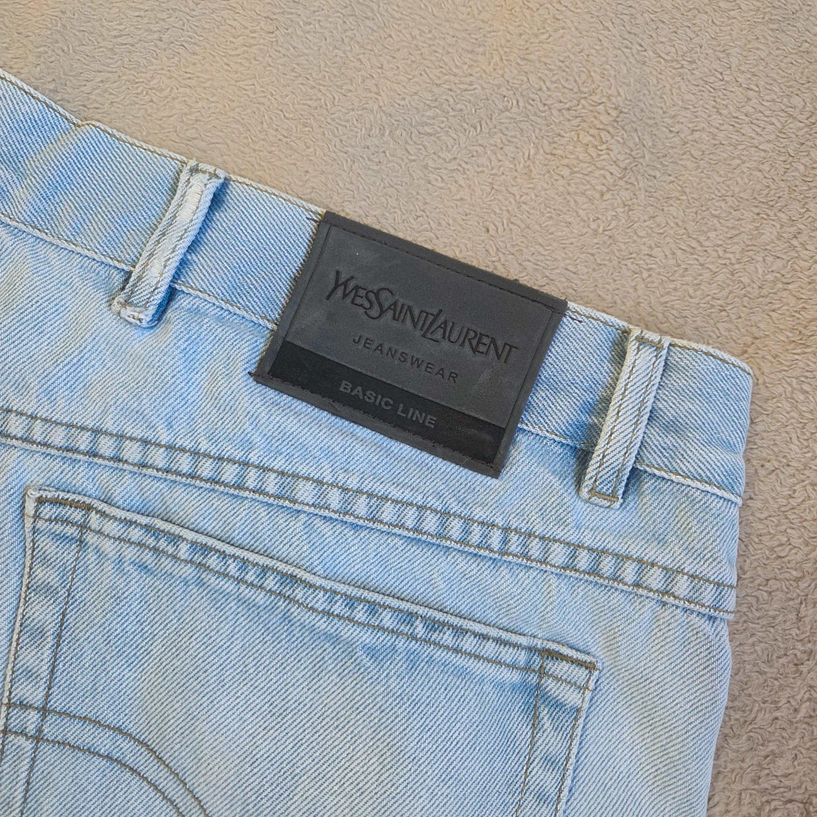 Short jeans denim taille XXL Yves Saint laurent – Yves Saint Laurent – taille XXL / 44 / 16 5
