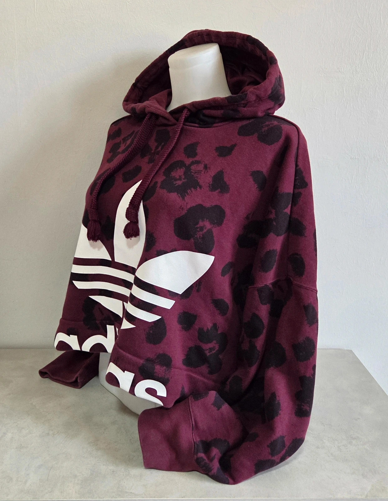 Pull sweat woody sweat-shirt capuche léopard Adidas taille XS oversize large Court crop top – adidas – taille XS / 34 / 6 5
