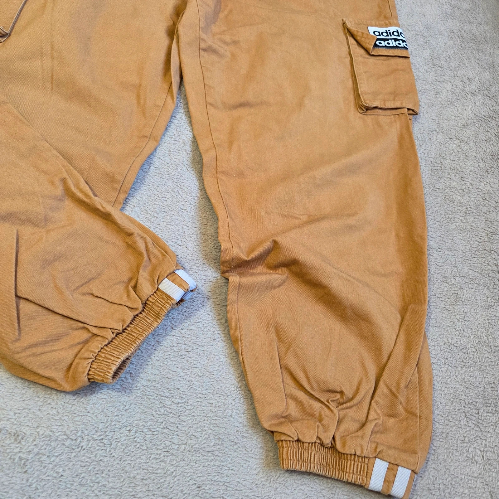Pantalon cargo baggy Adidas vintage taille 38 camel beige marron clair – adidas – taille M / 38 / 10 4
