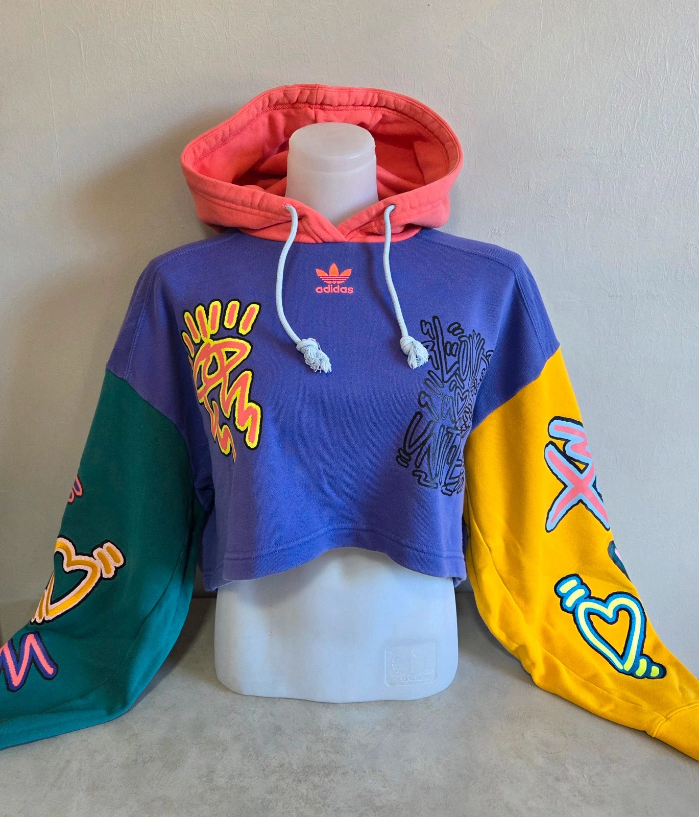 Pull sweat woody sweat-shirt capuche court crop top taille L40 Adidas multicolore – adidas – taille L / 40 / 12 3
