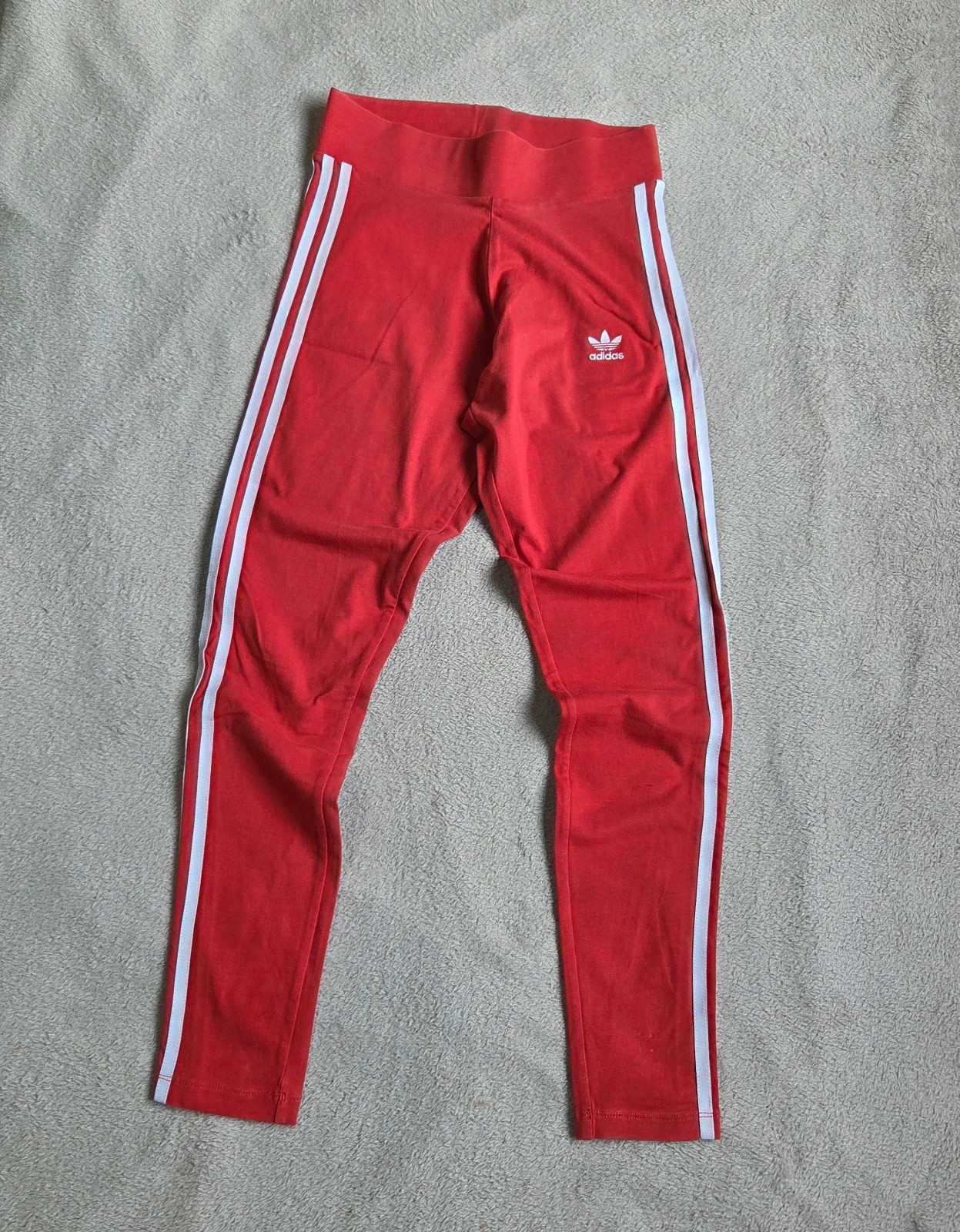 Ensemble lot leggings sport femme gris rouge Adidas taille S – adidas – taille S / 36 / 8 4