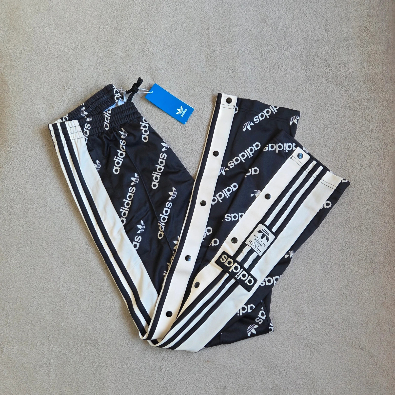 Pantalon survêtement jogging Adidas vintage neuf taille 36 bouton pression vintage – adidas – taille S / 36 / 8