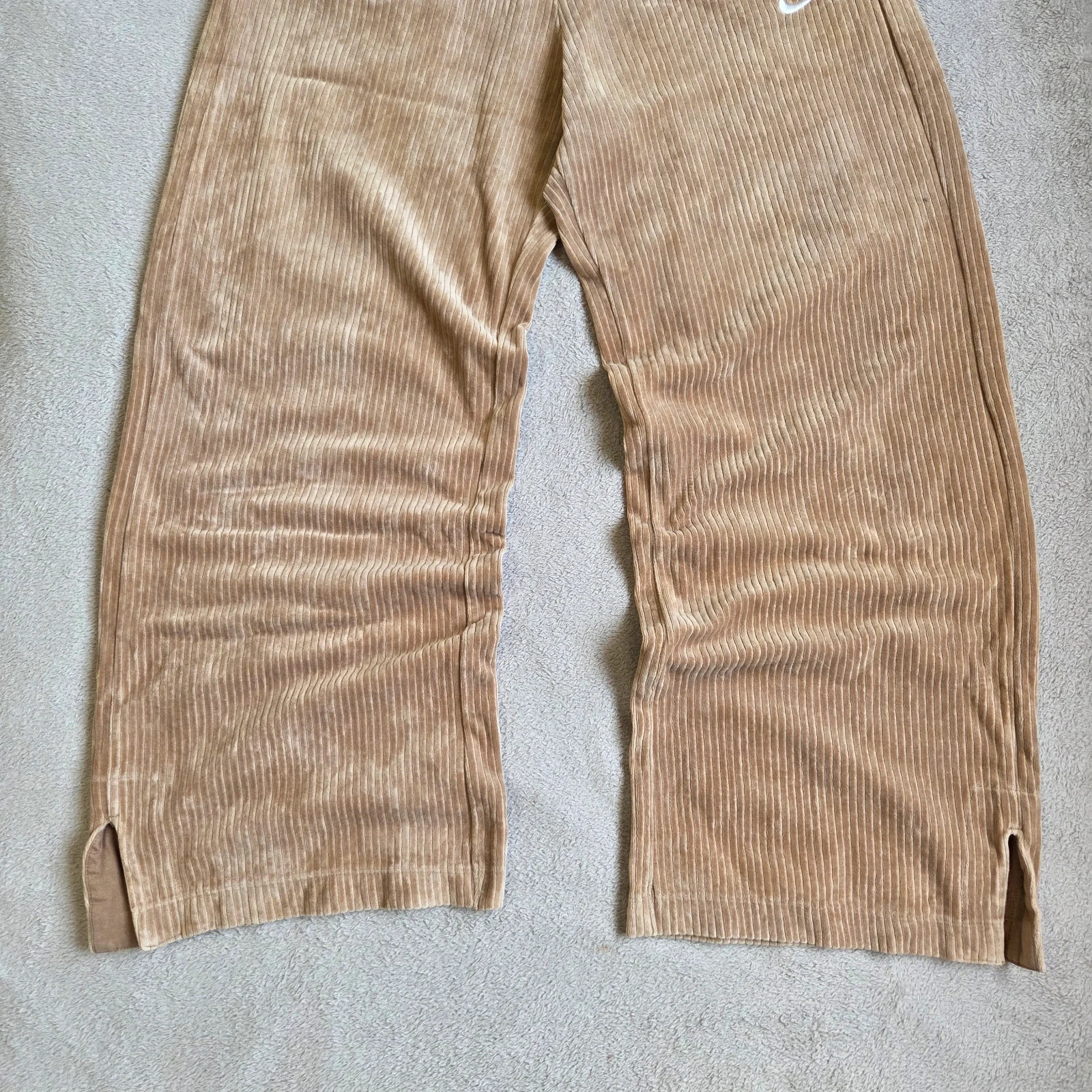 Pantalon survêtement jogging Adidas velour côtelé taille M 38 camel marron claire – Nike – taille M / 38 / 10 5