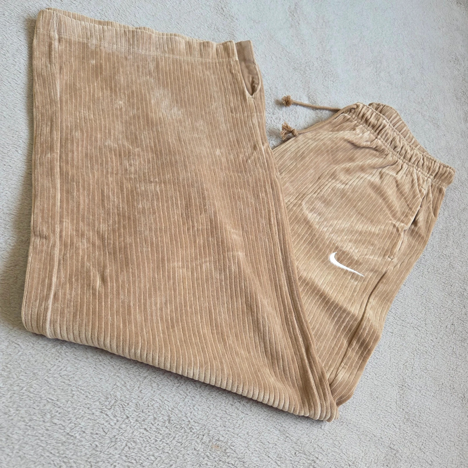 Pantalon survêtement jogging Adidas velour côtelé taille M 38 camel marron claire – Nike – taille M / 38 / 10 2