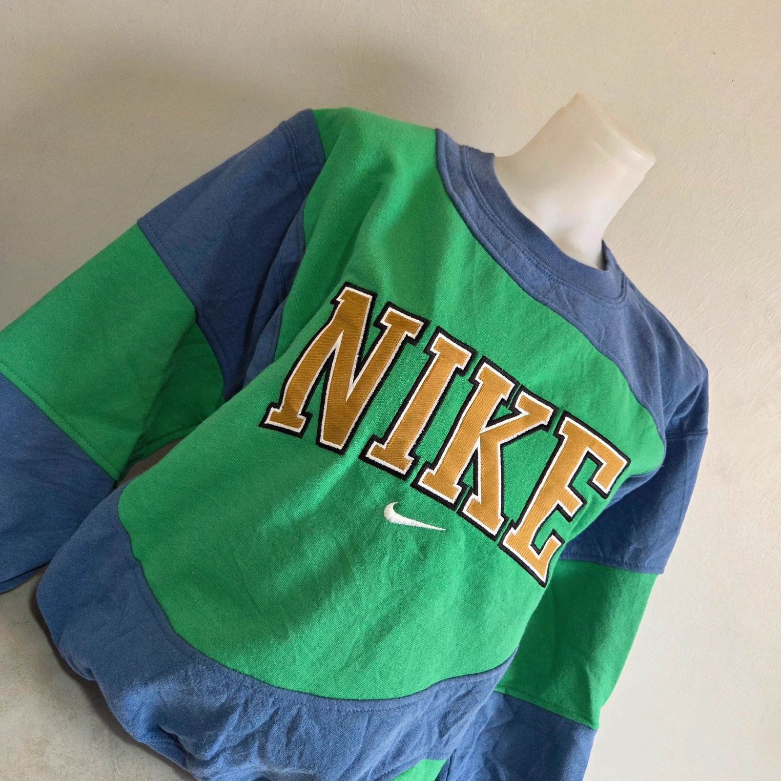 Pull sweat woody sweat-shirt vintage USA nike taille S – Nike – taille S / 36 / 8 2