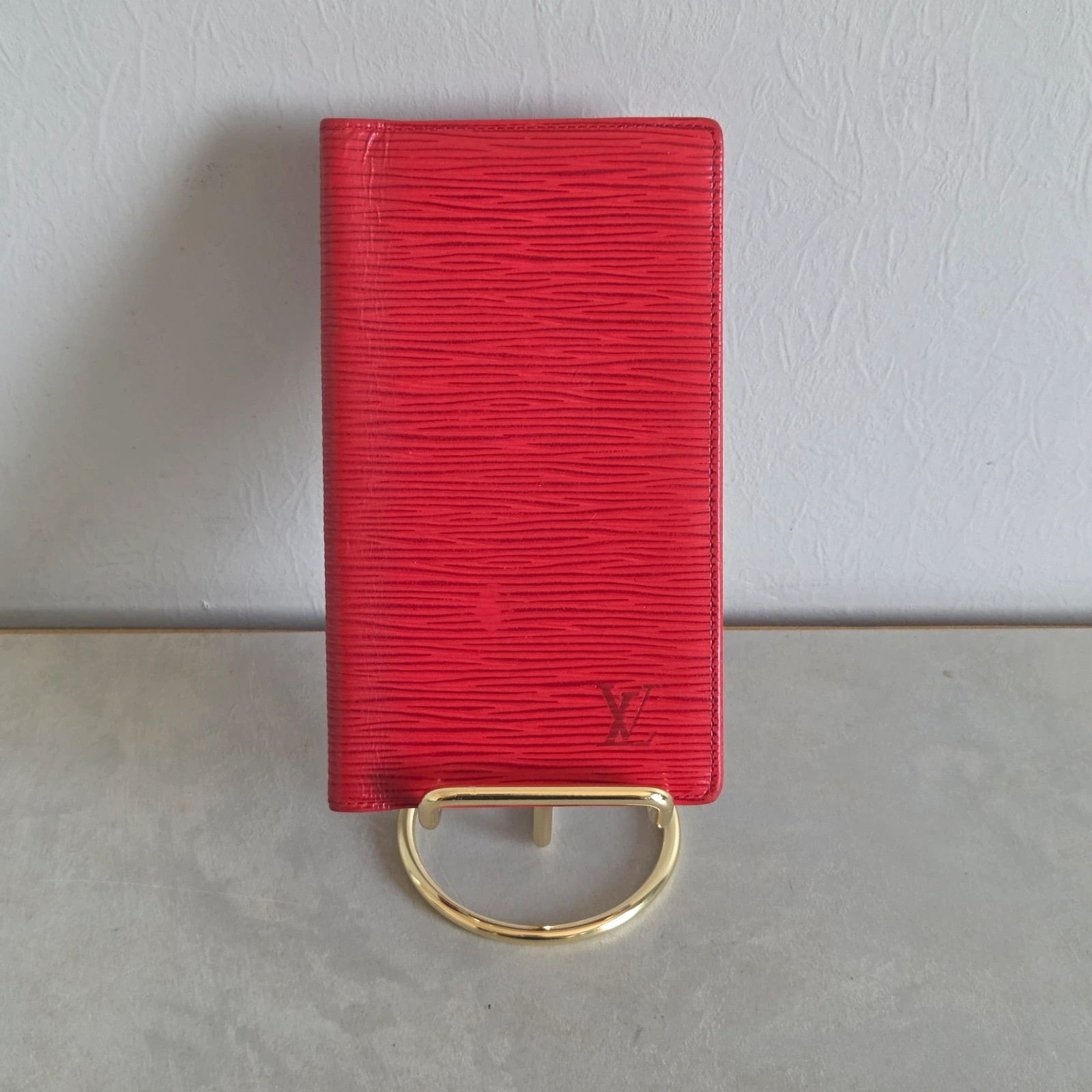 Porte chéquier étuis pour carte grise Louis vuitton cuir epi rouge vintage – Louis Vuitton 2