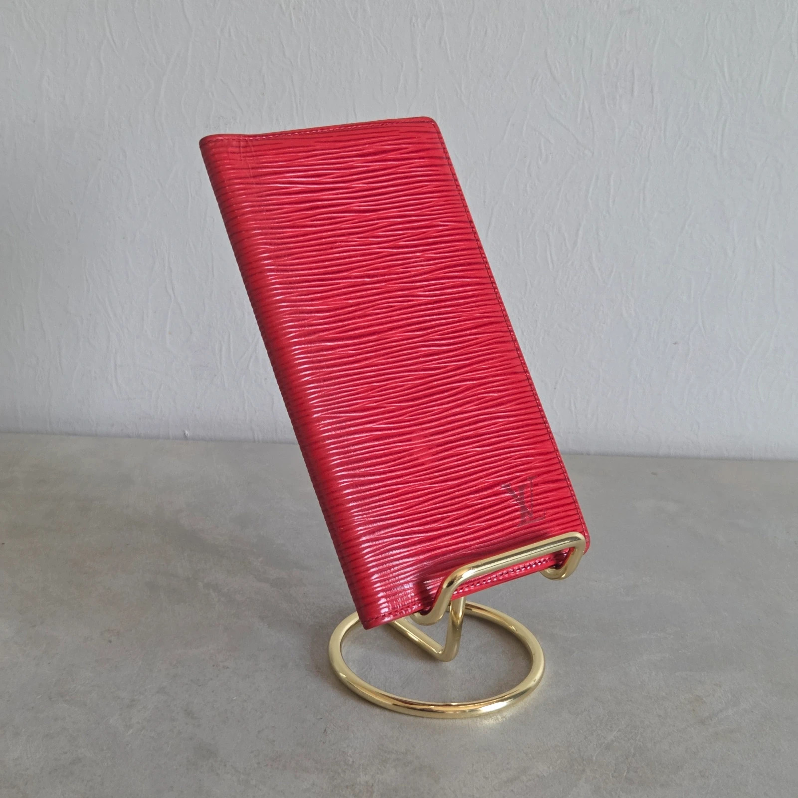 Porte chéquier étuis pour carte grise Louis vuitton cuir epi rouge vintage