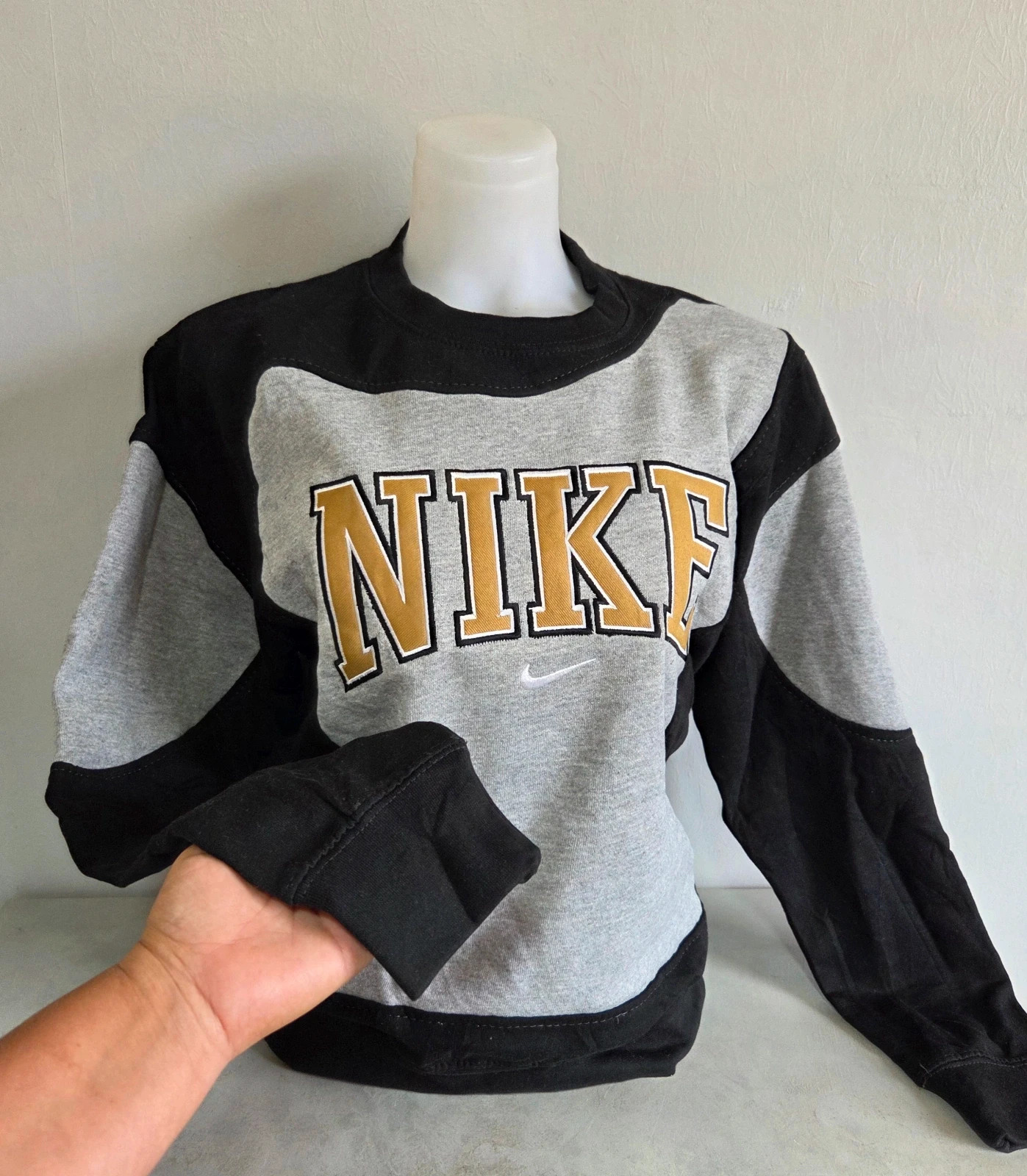 Pull sweat woody sweat-shirt vintage USA nike taille M – Nike – taille M / 38 / 10 4